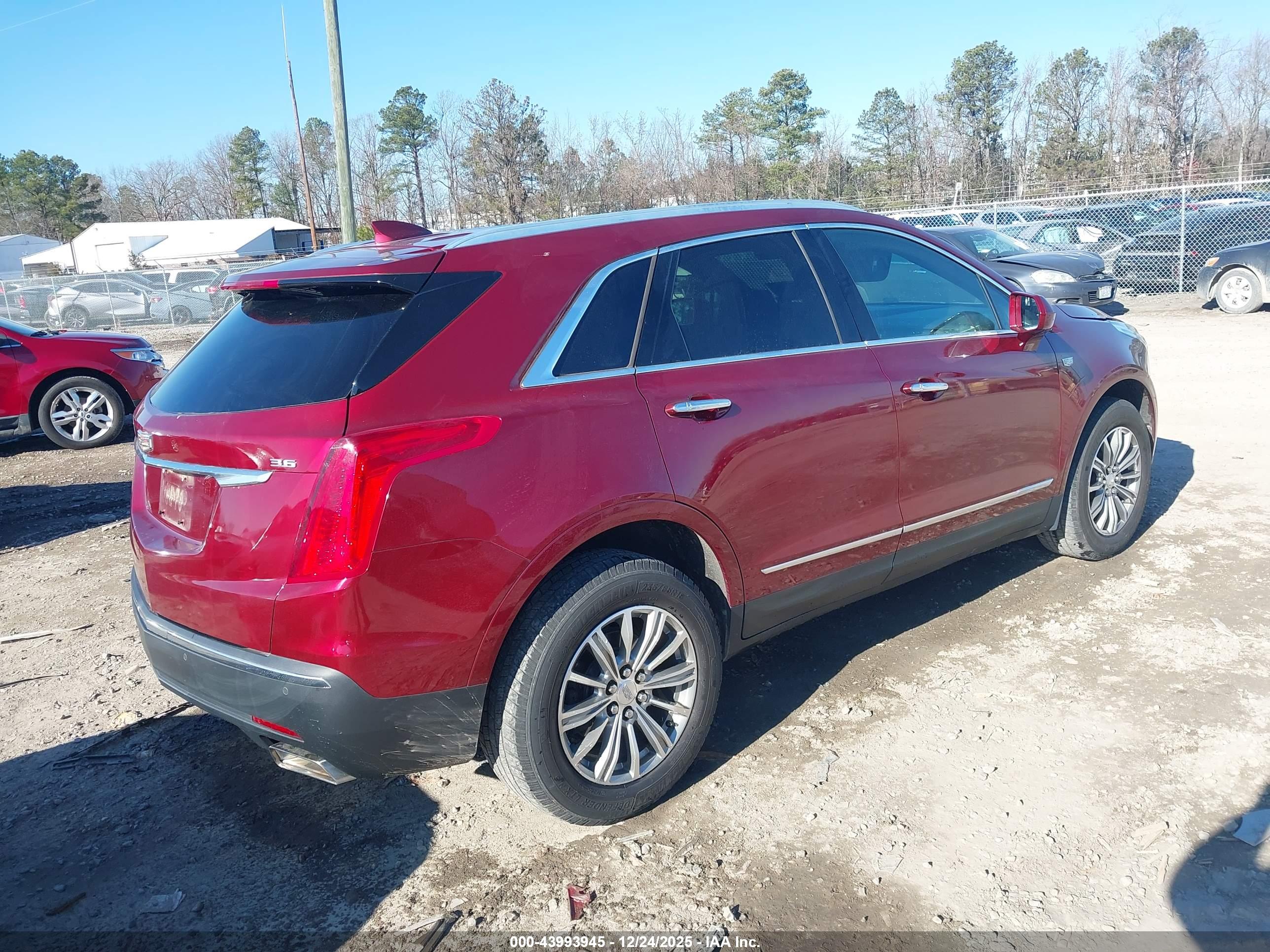 CADILLAC XT5 image 4
