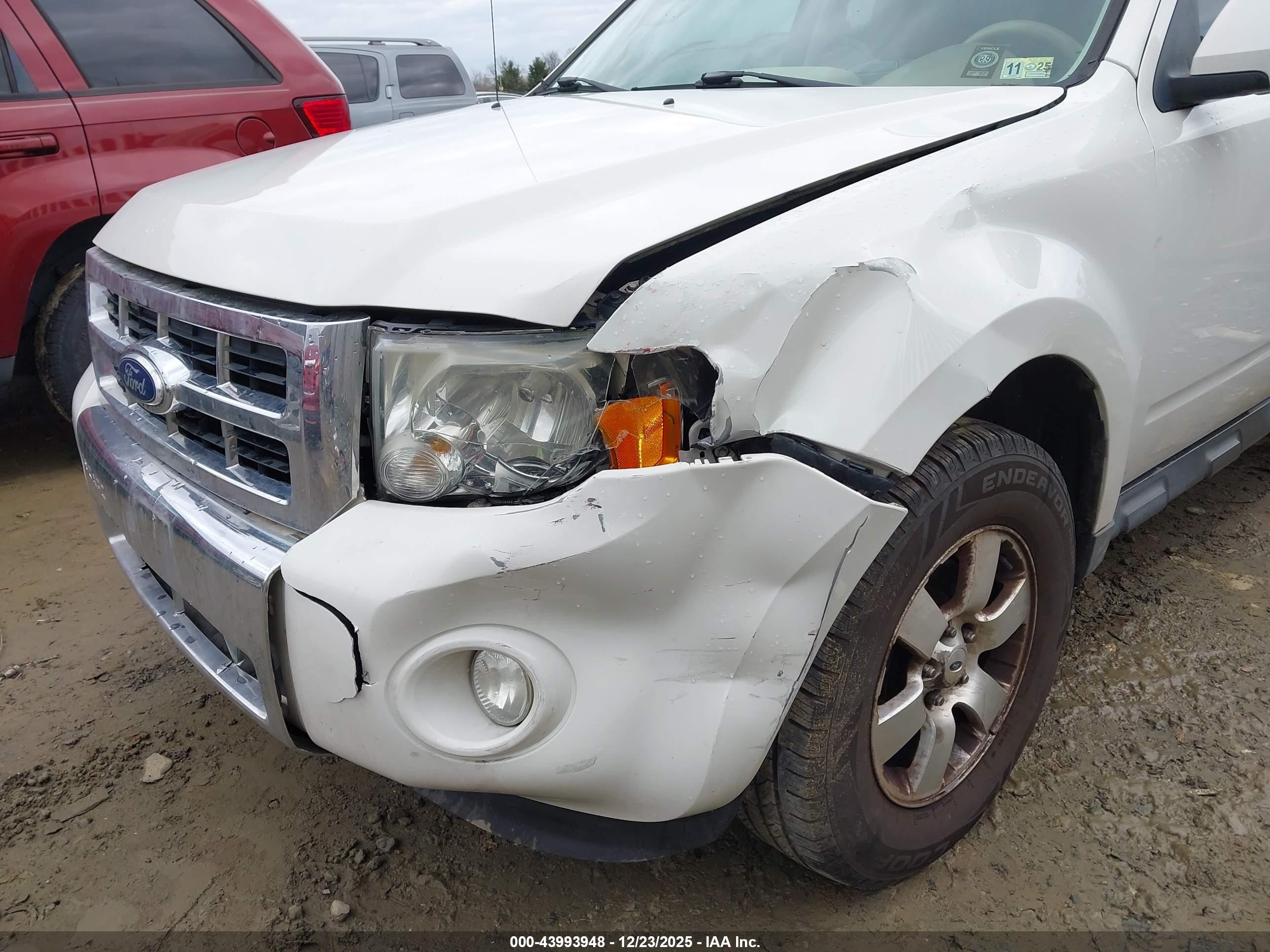FORD ESCAPE image 6