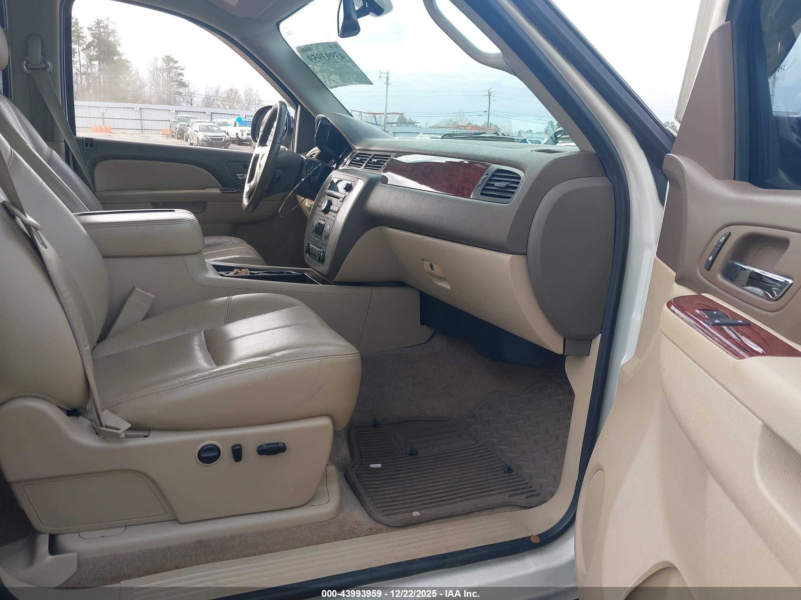GMC SIERRA image 5