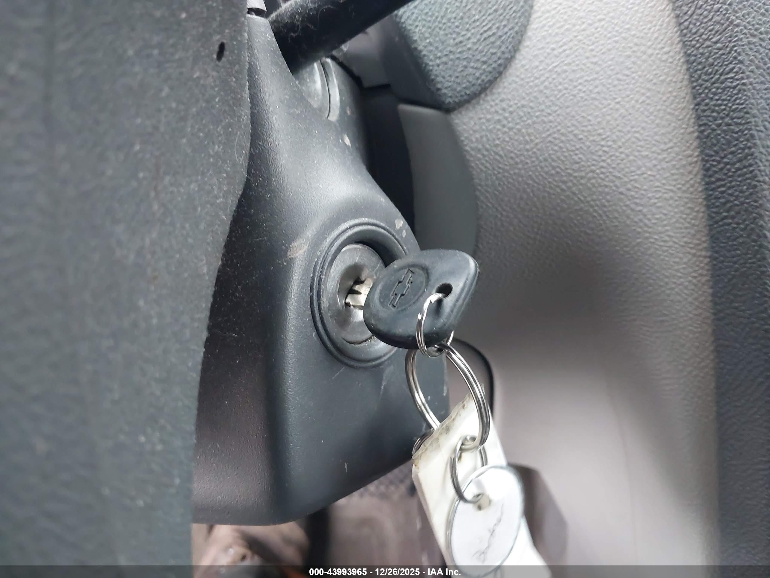 CHEVROLET HHR image 11