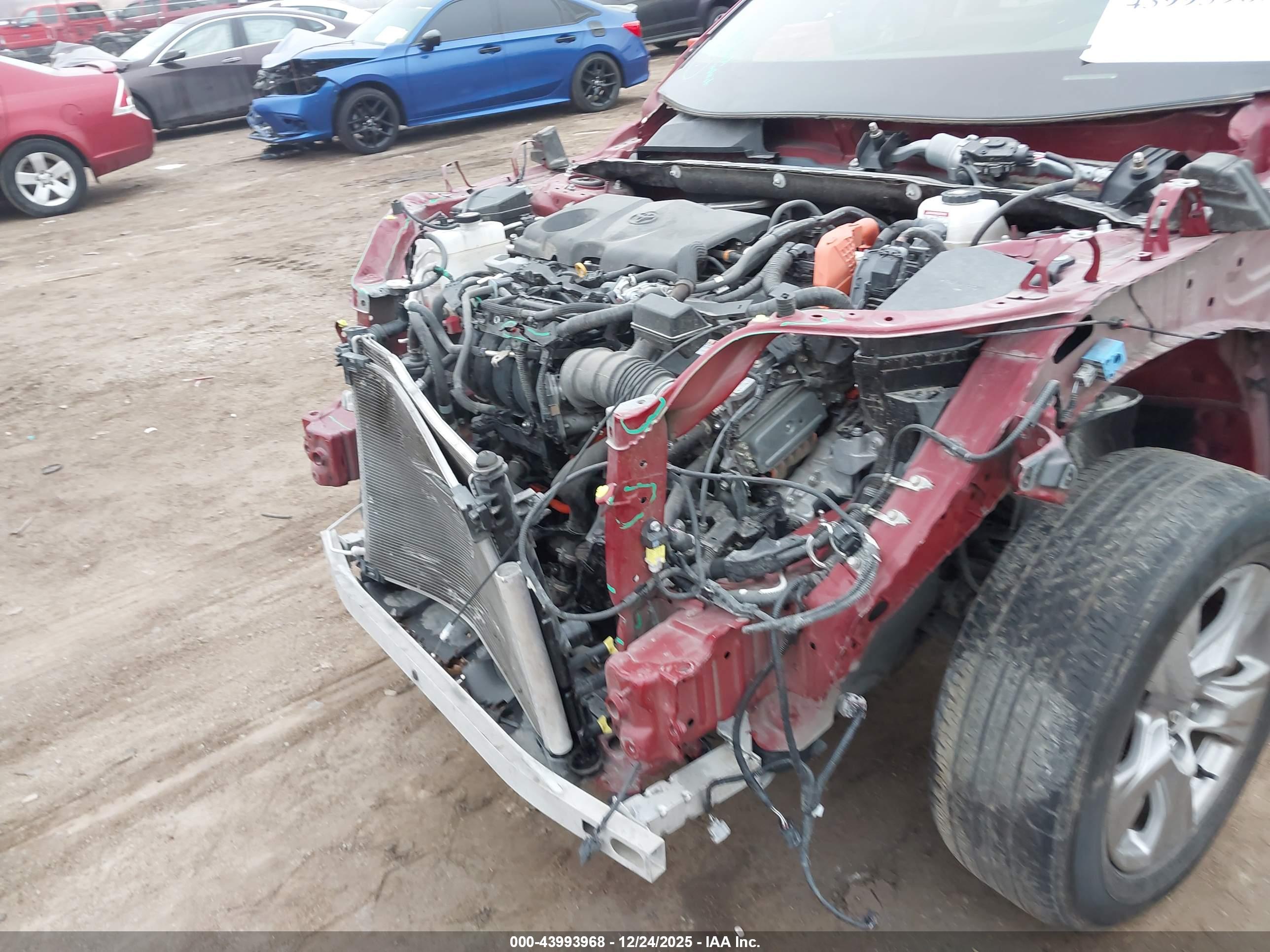 TOYOTA RAV4 image 6