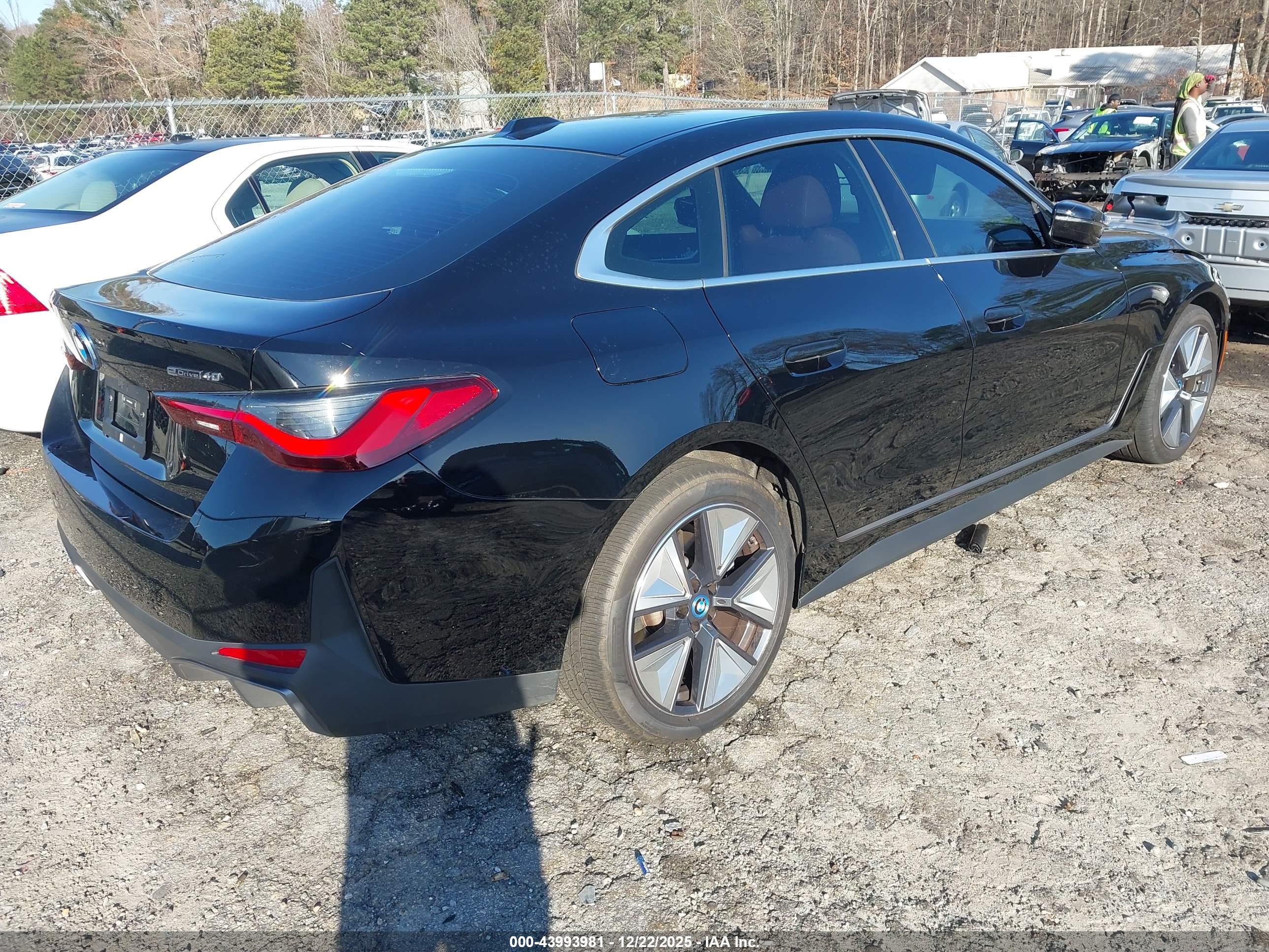 BMW I4 image 4