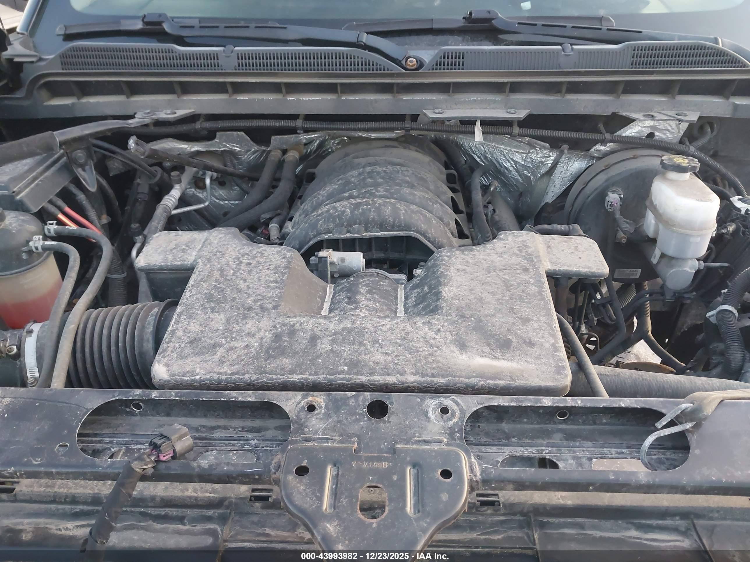 CHEVROLET SILVERADO image 10