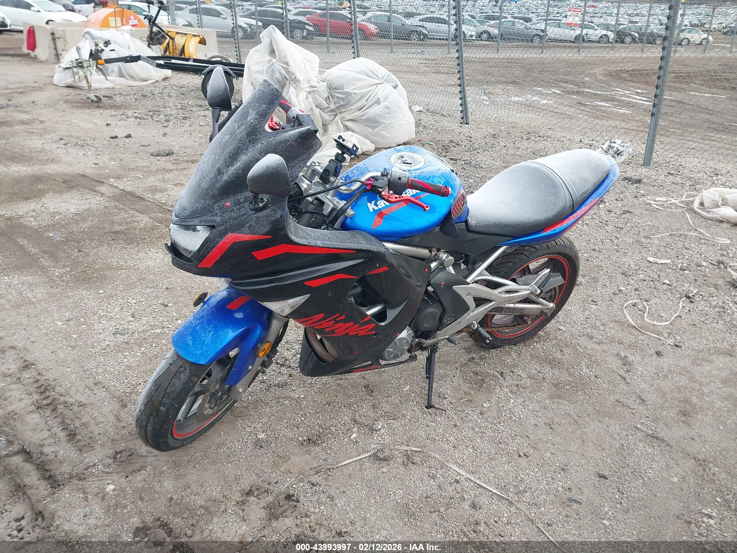 KAWASAKI EX650 image 2