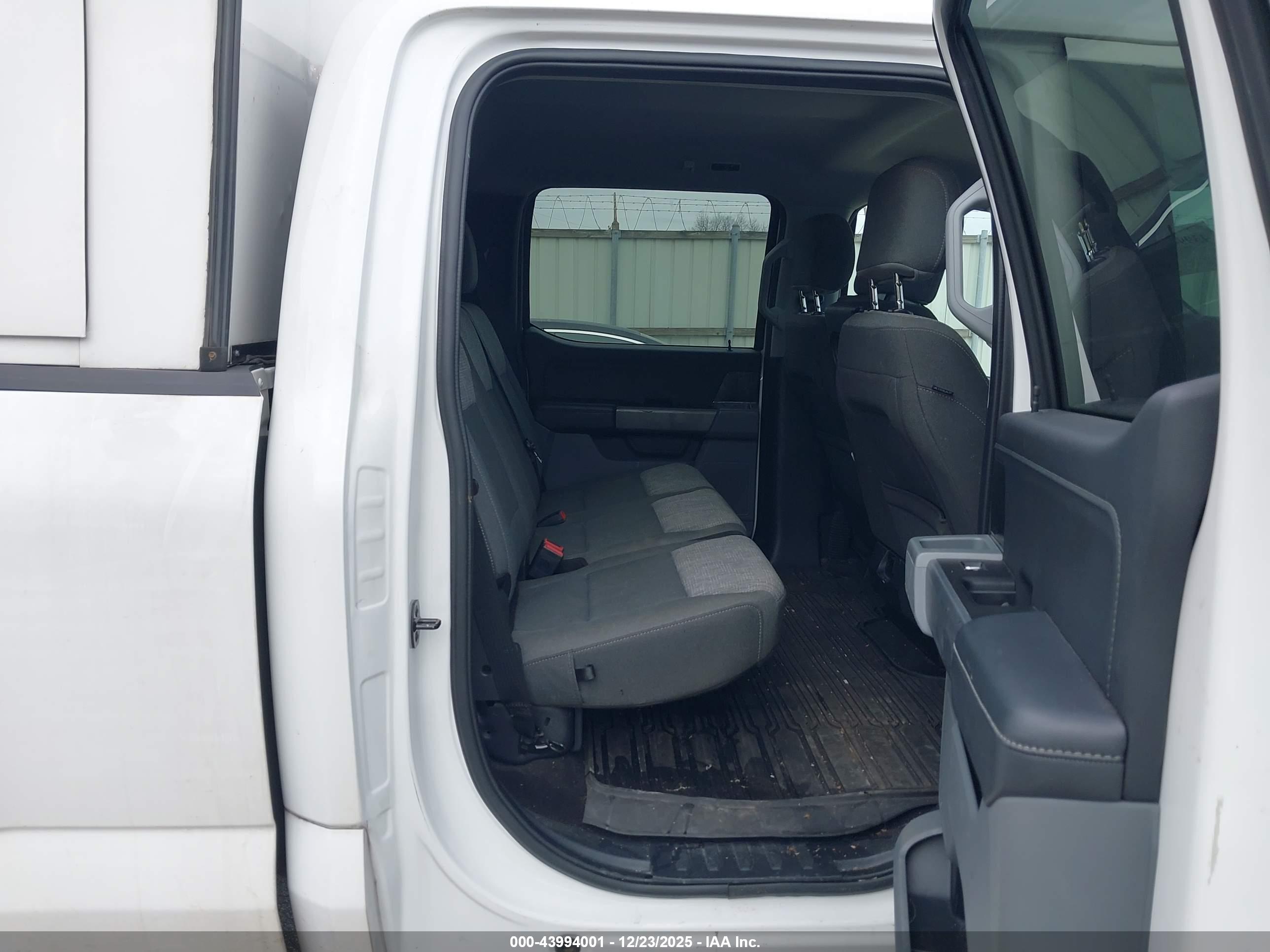FORD F-150 image 8