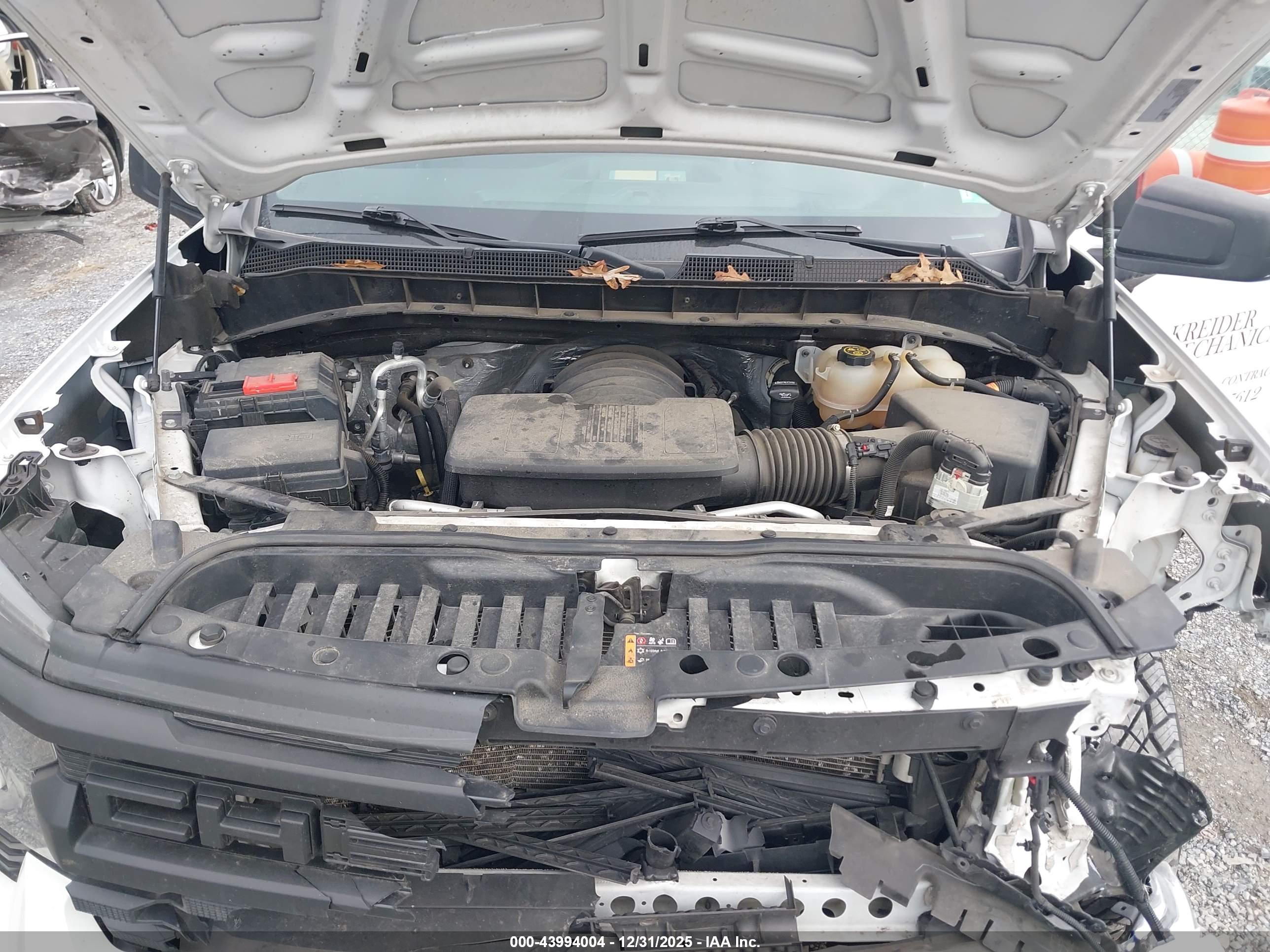CHEVROLET SILVERADO image 10