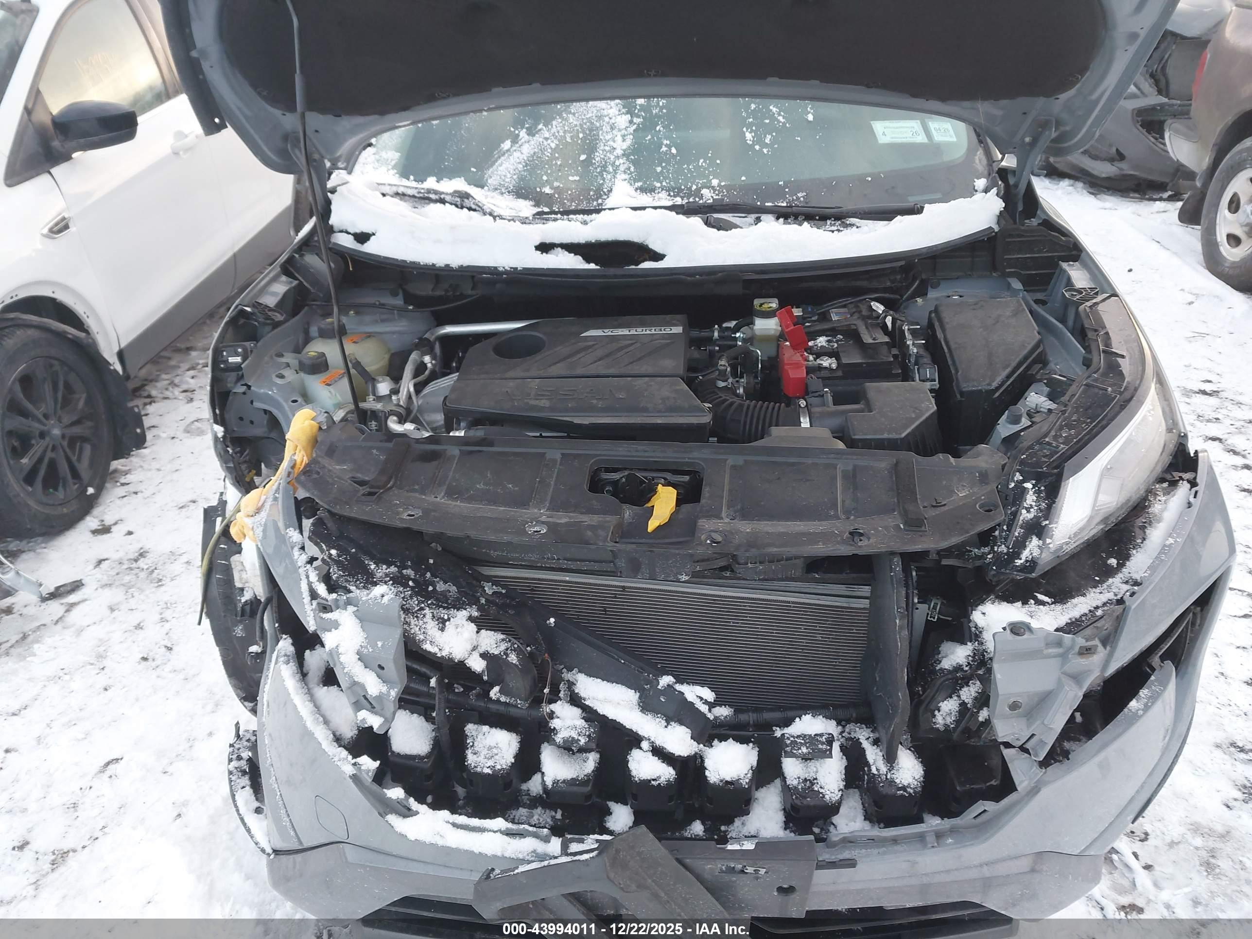 NISSAN ROGUE image 10