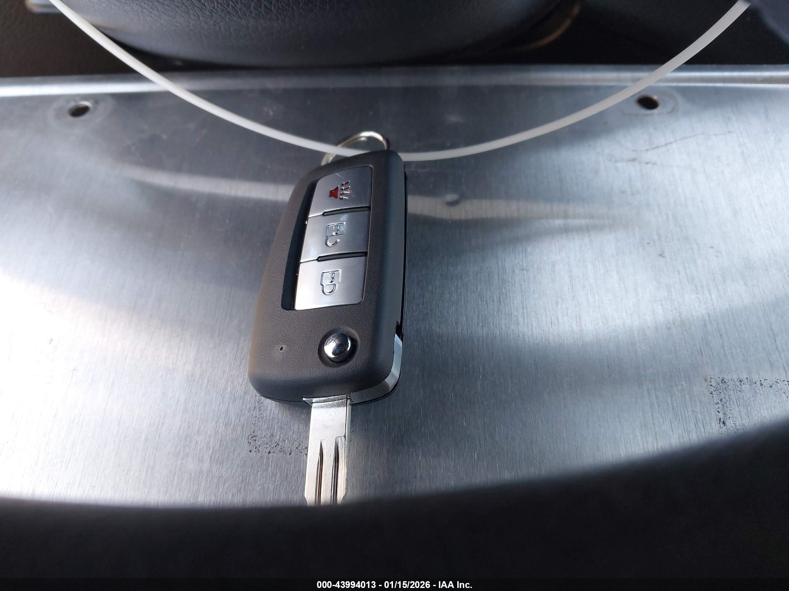 NISSAN ROGUE image 11