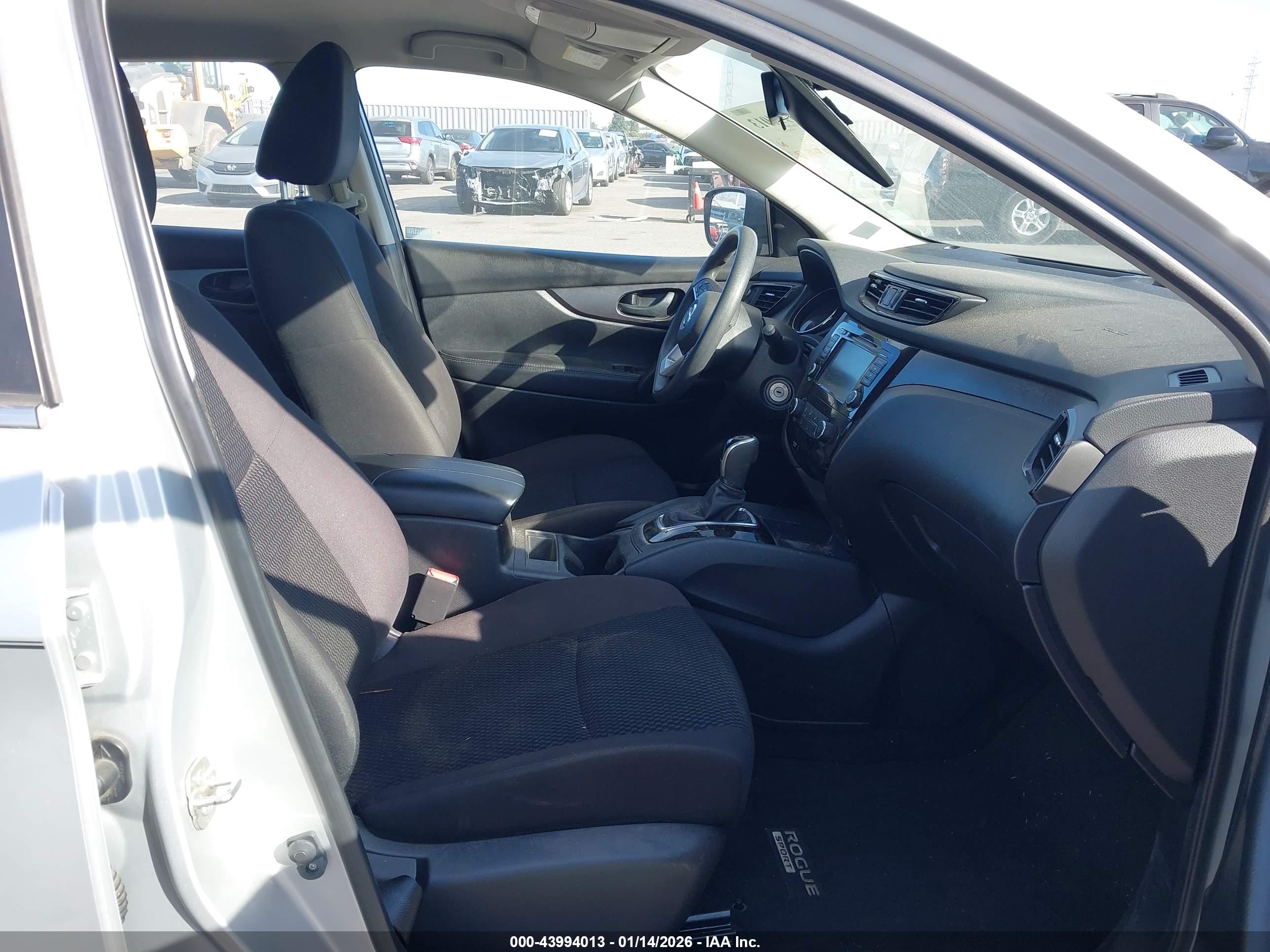 NISSAN ROGUE image 5