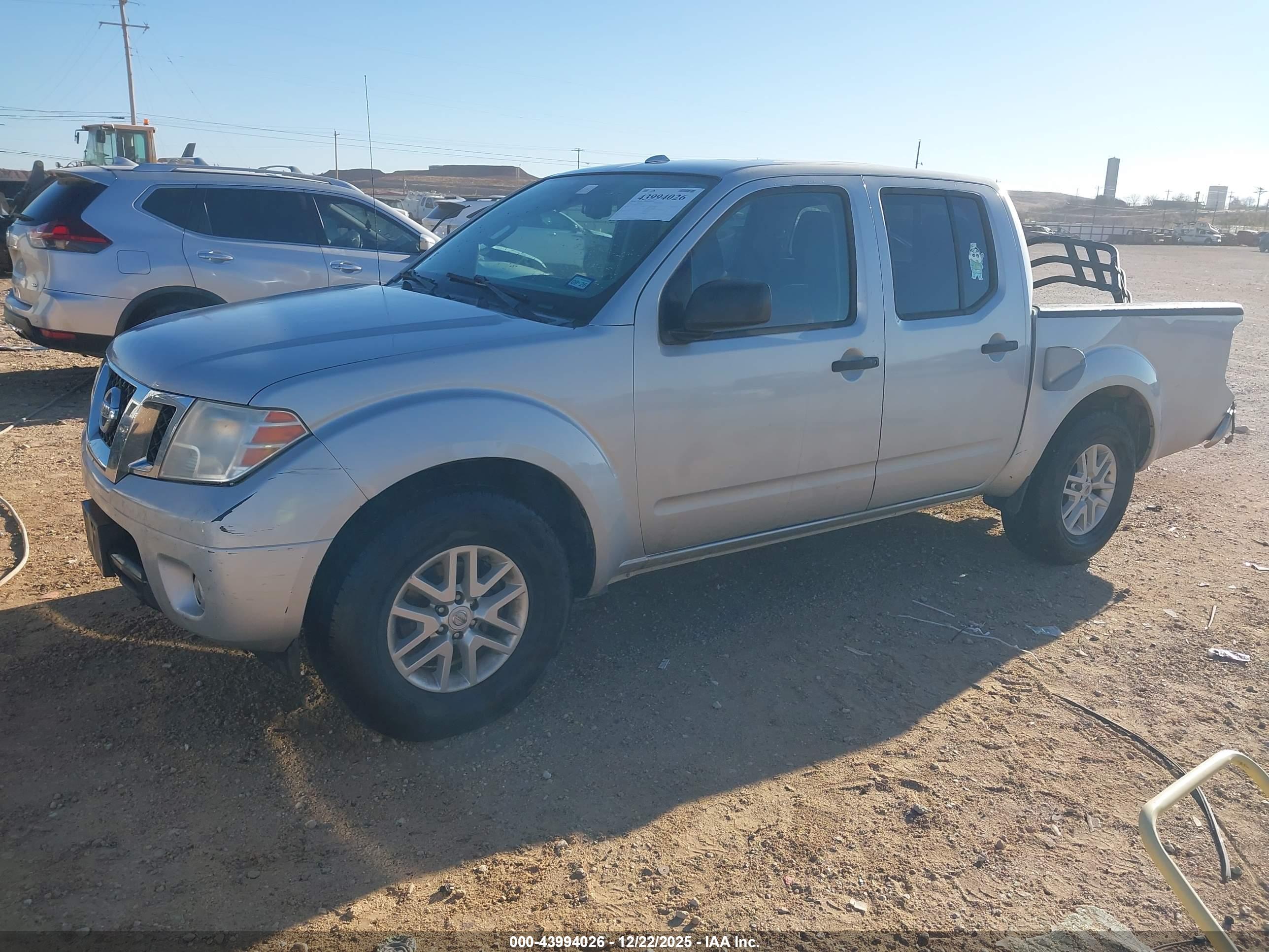 NISSAN FRONTIER image 2