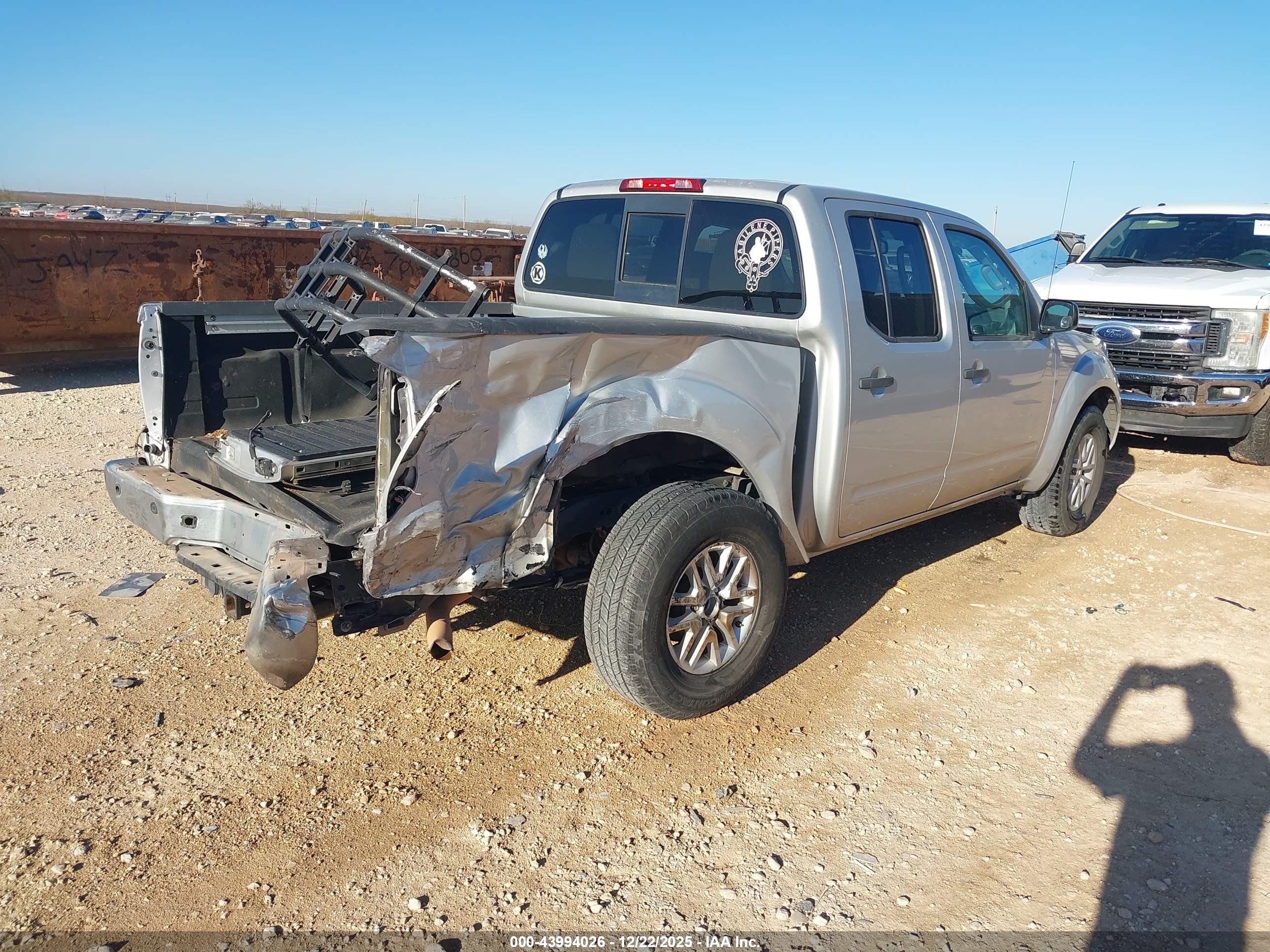 NISSAN FRONTIER image 4