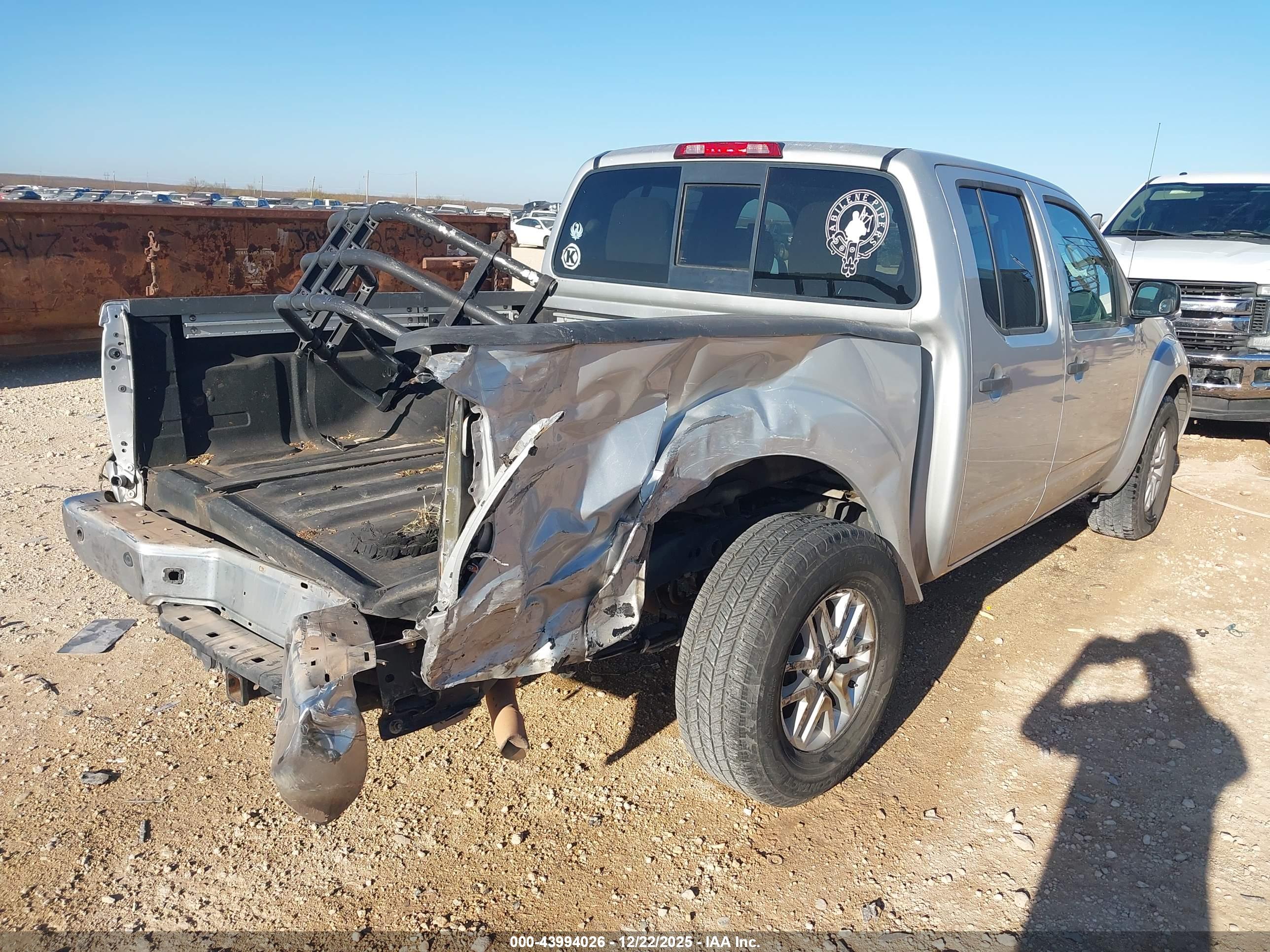 NISSAN FRONTIER image 6