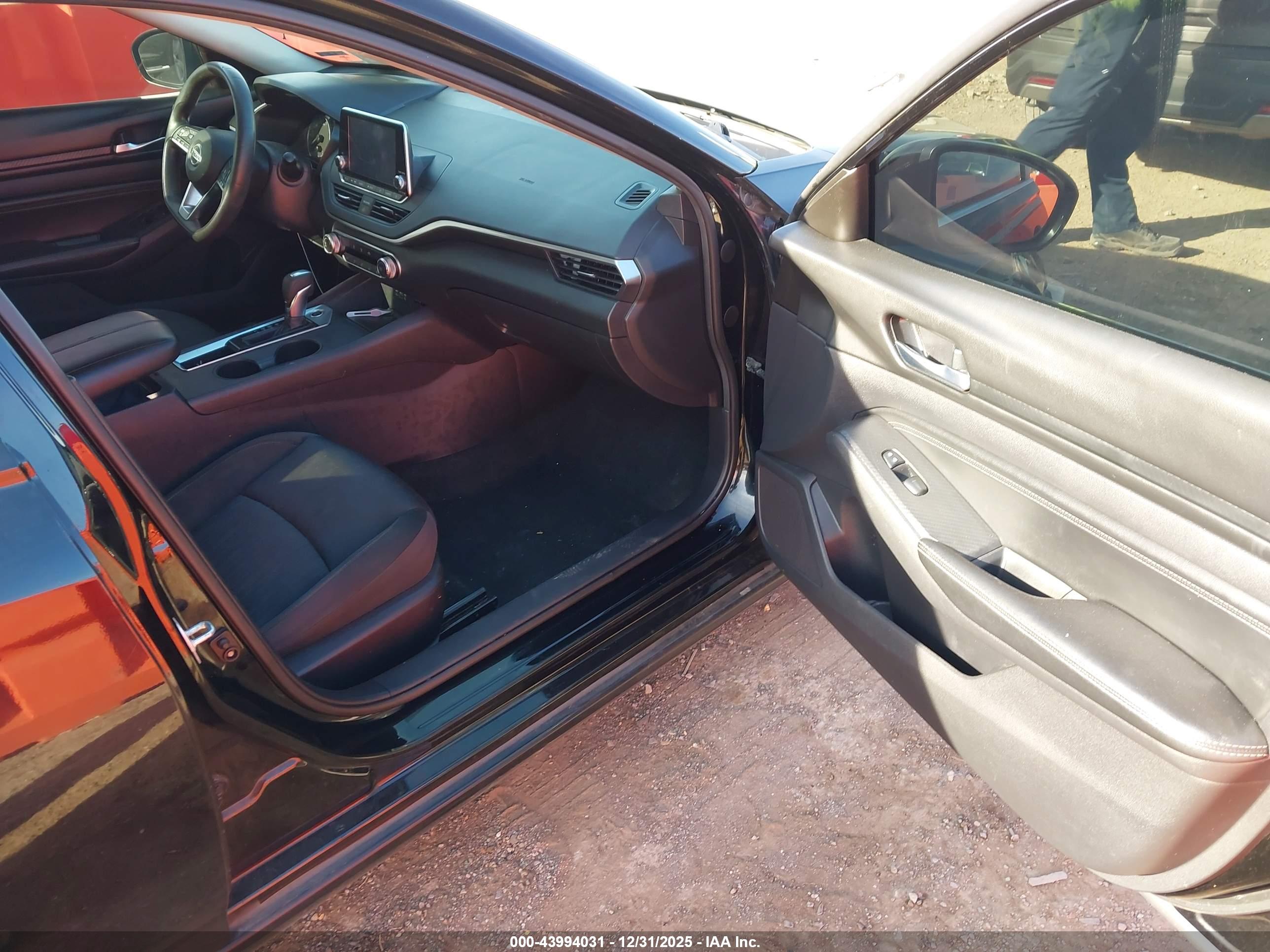 NISSAN ALTIMA image 5
