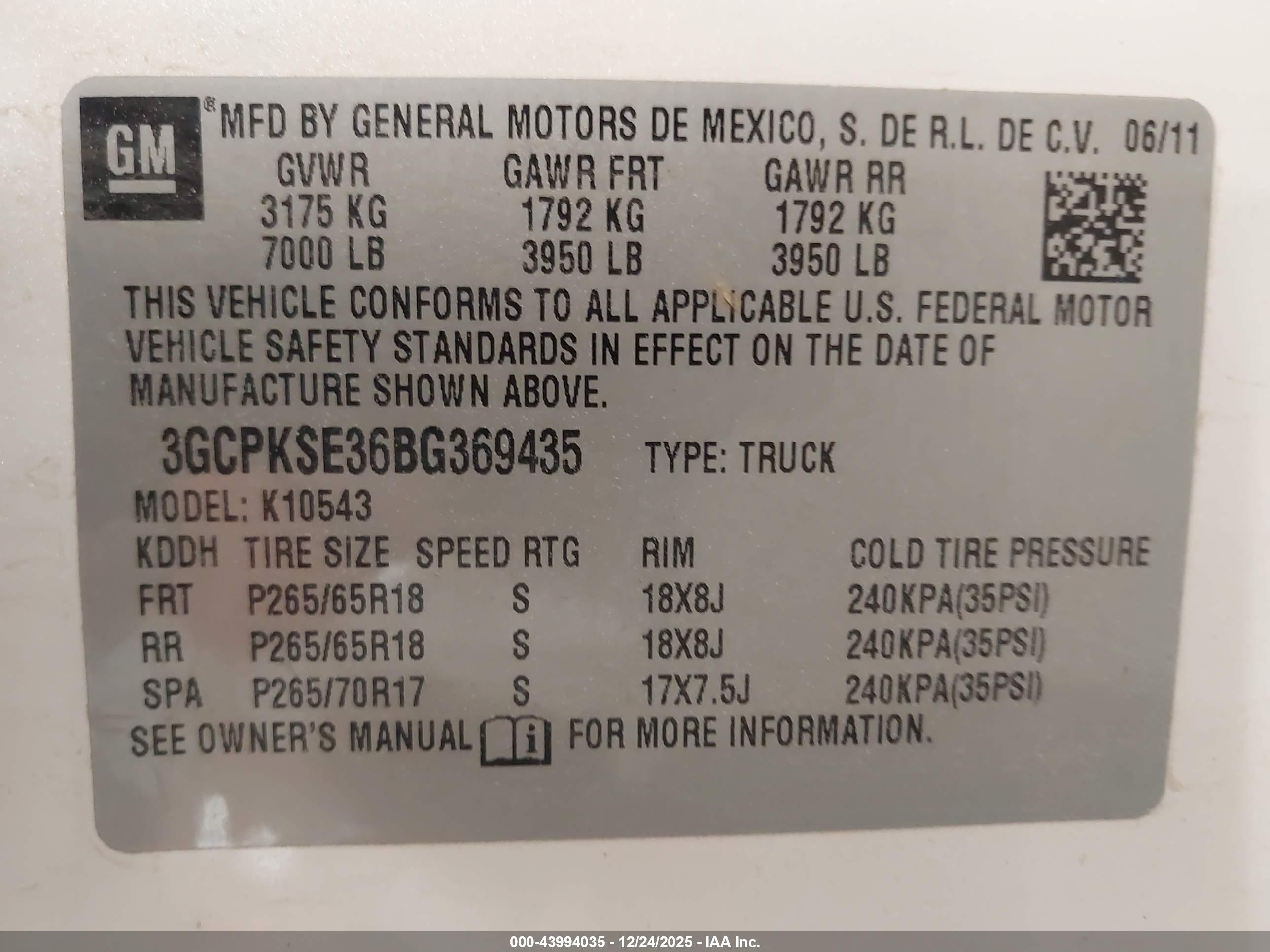 CHEVROLET SILVERADO image 9
