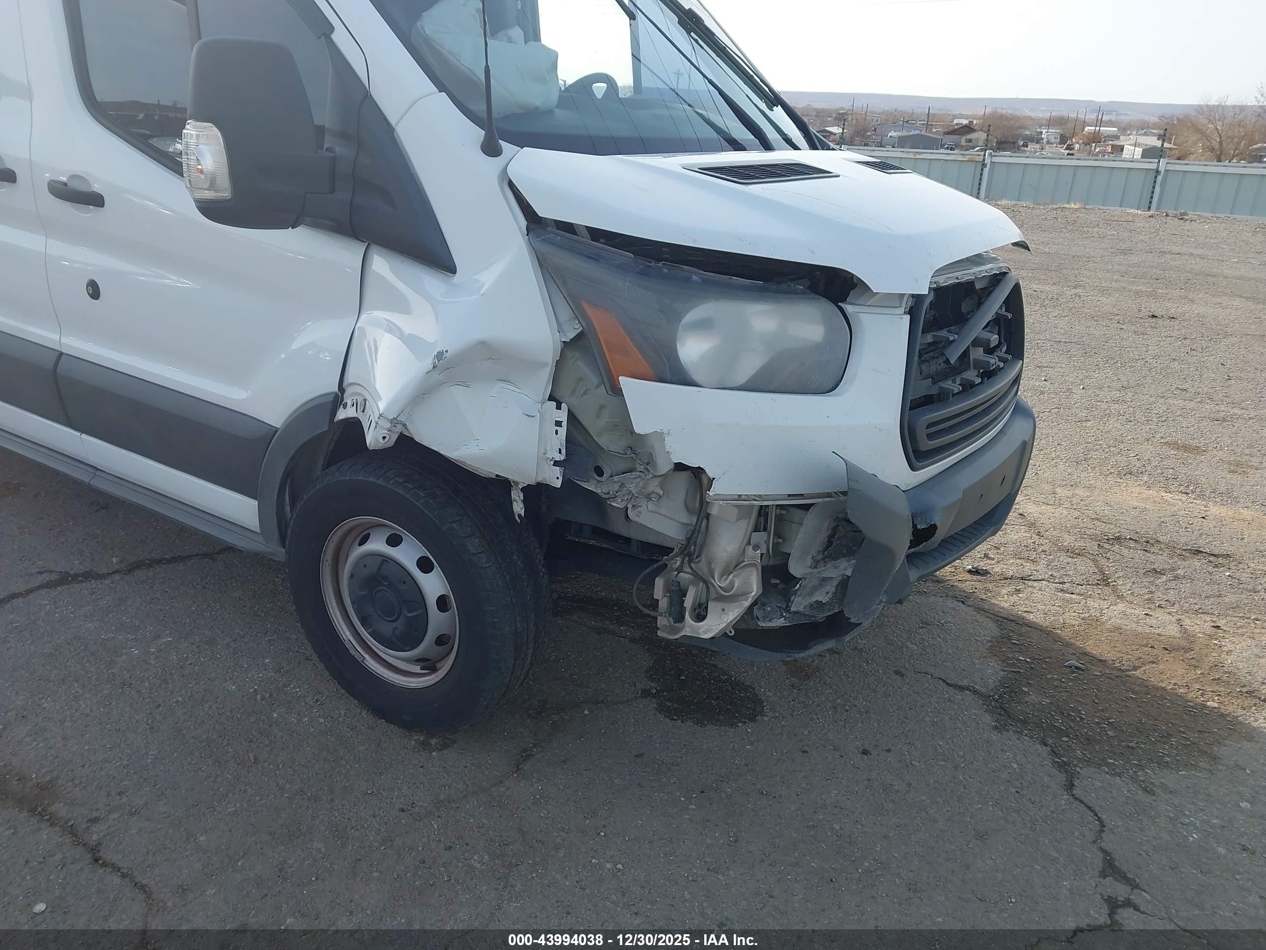 FORD TRANSIT-350 image 6