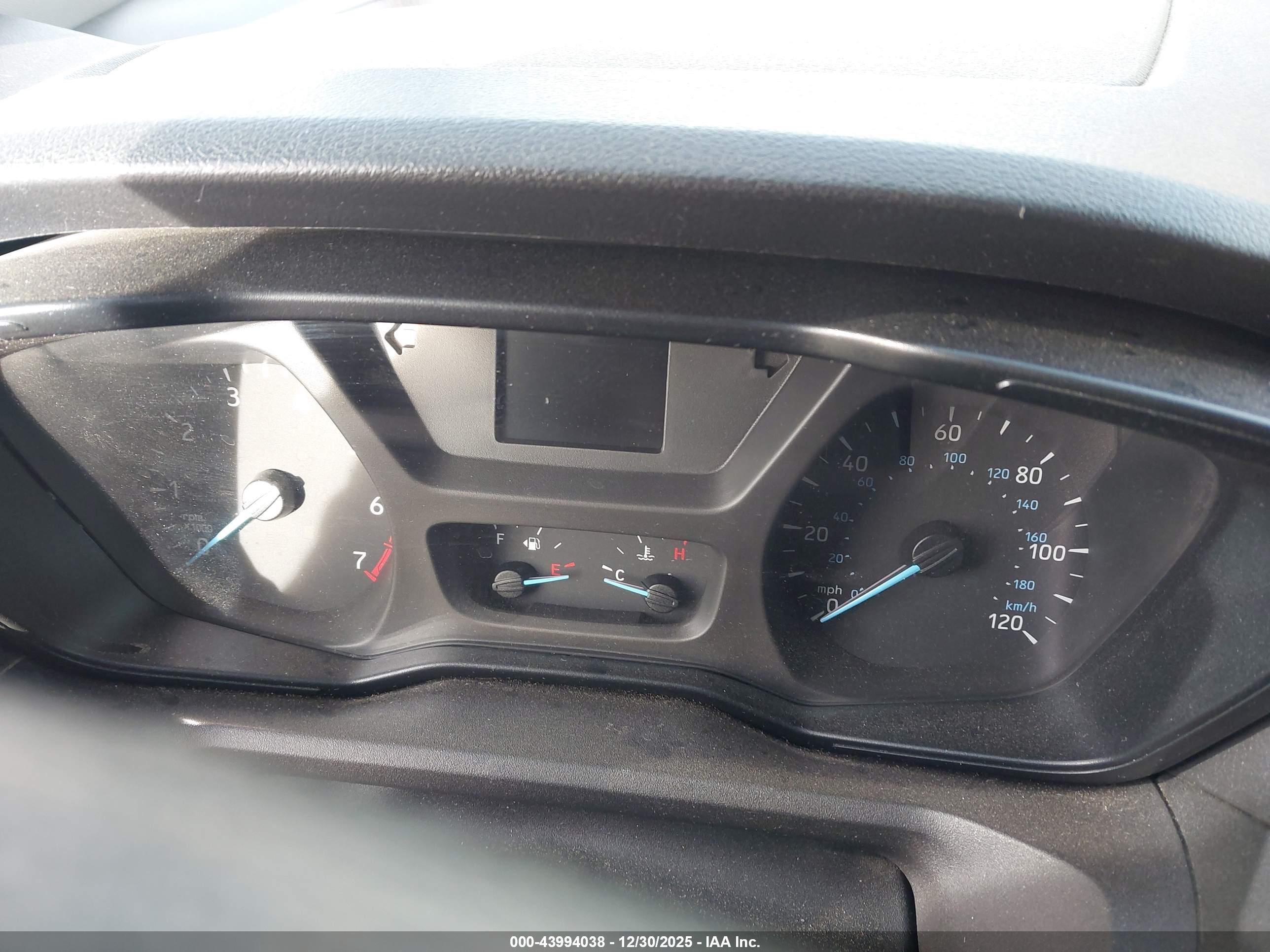 FORD TRANSIT-350 image 7