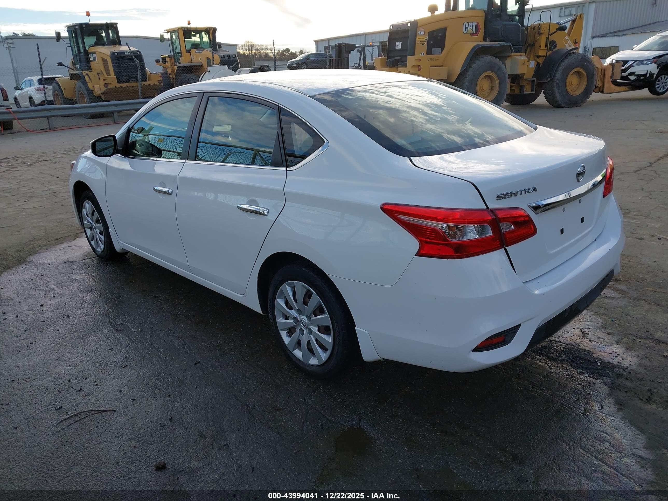 NISSAN SENTRA image 3
