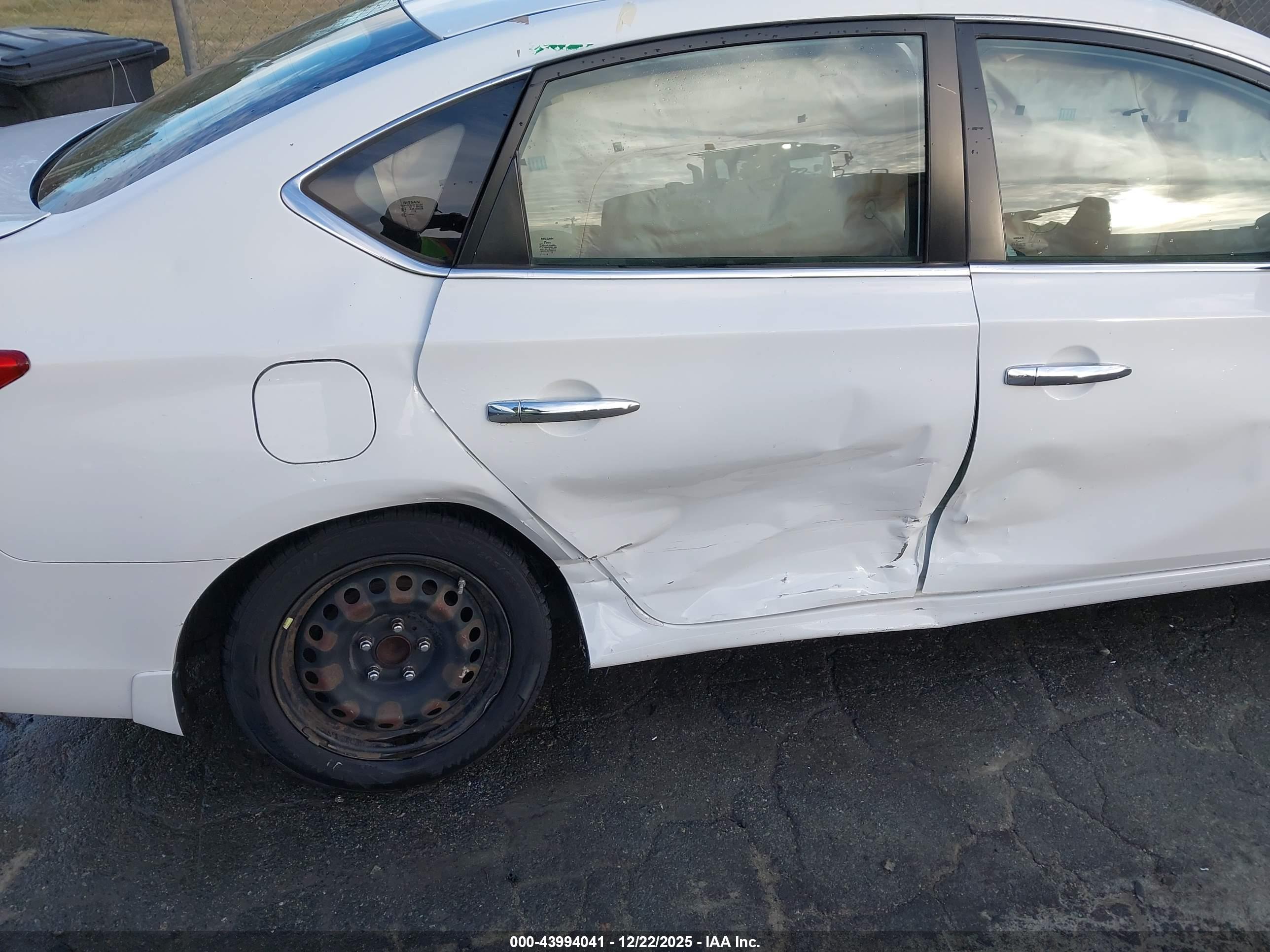 NISSAN SENTRA image 6
