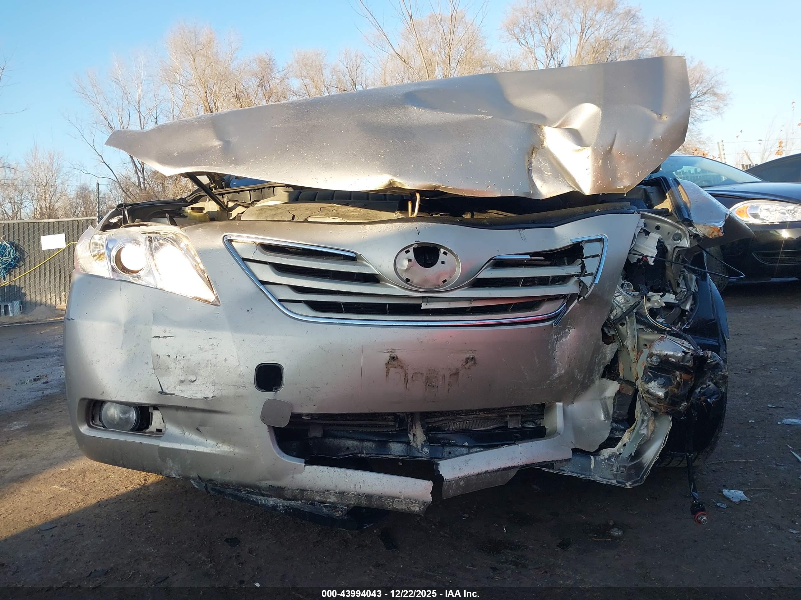 TOYOTA CAMRY image 6