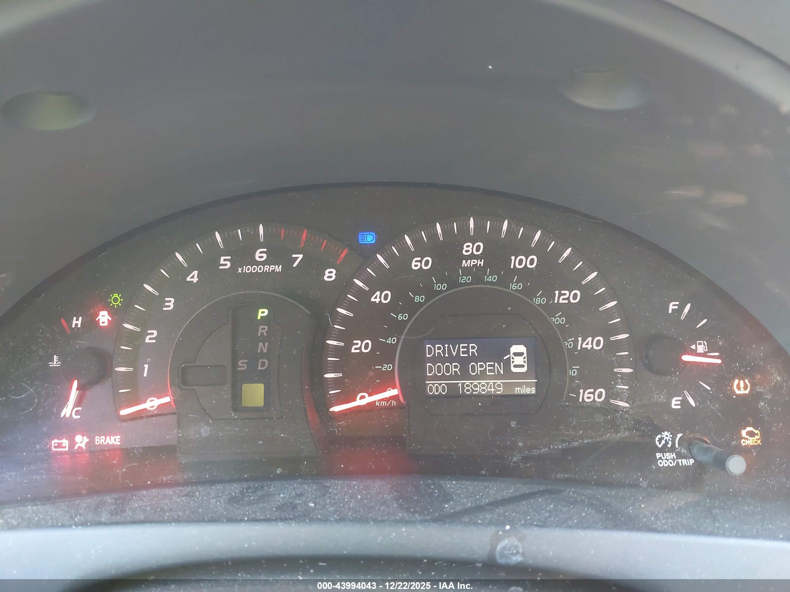 TOYOTA CAMRY image 7