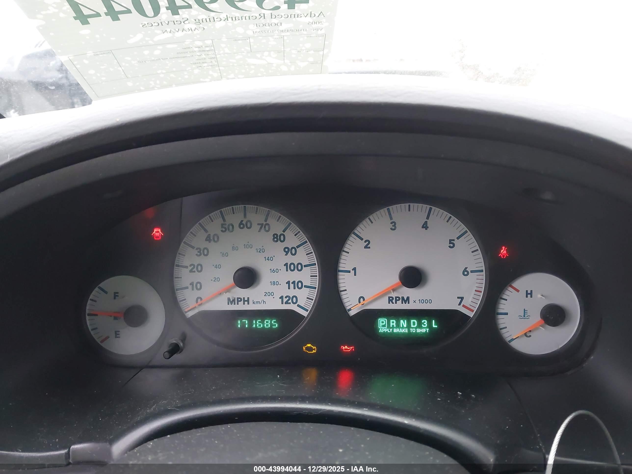 DODGE CARAVAN image 7