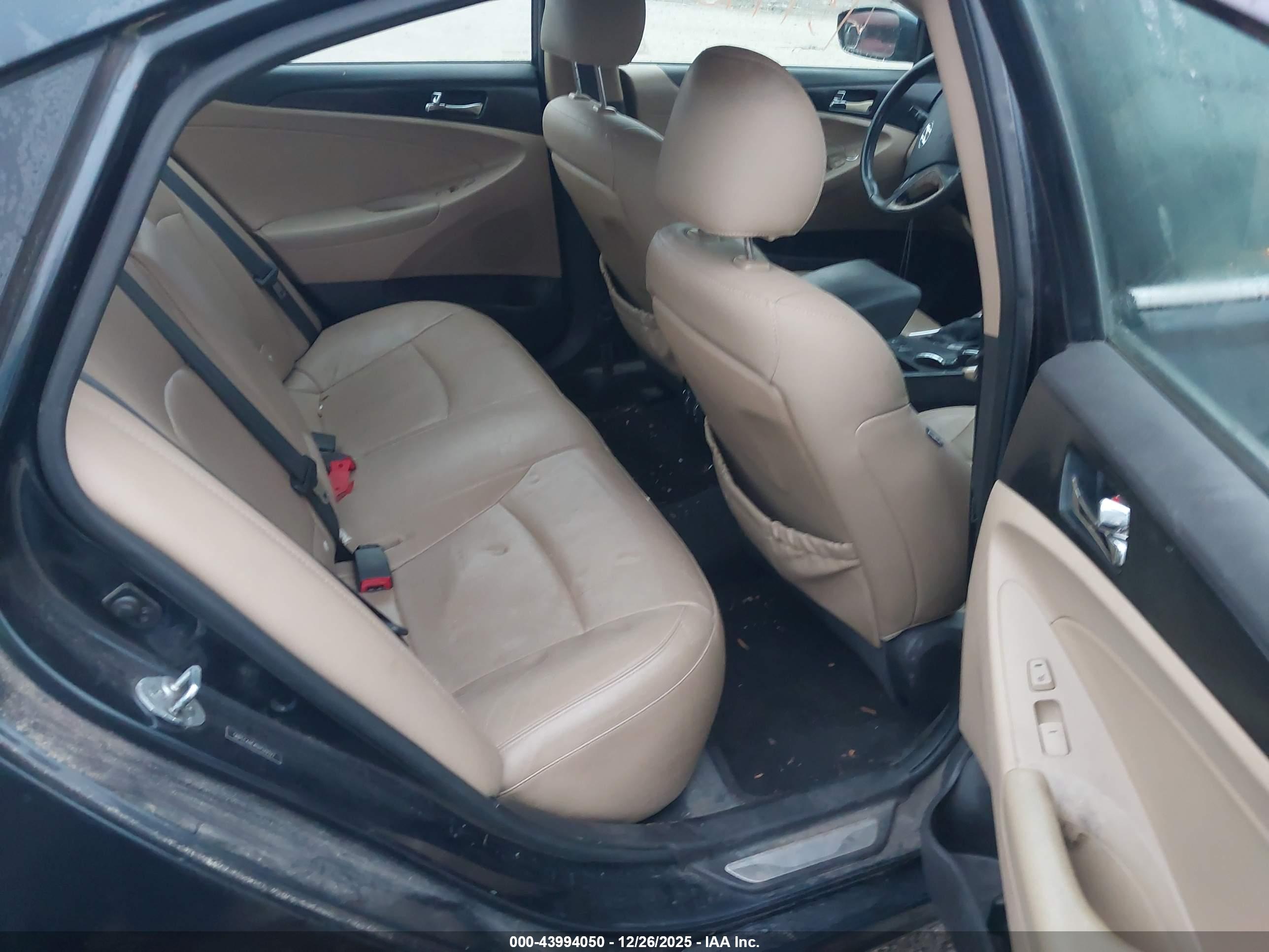 HYUNDAI SONATA image 8