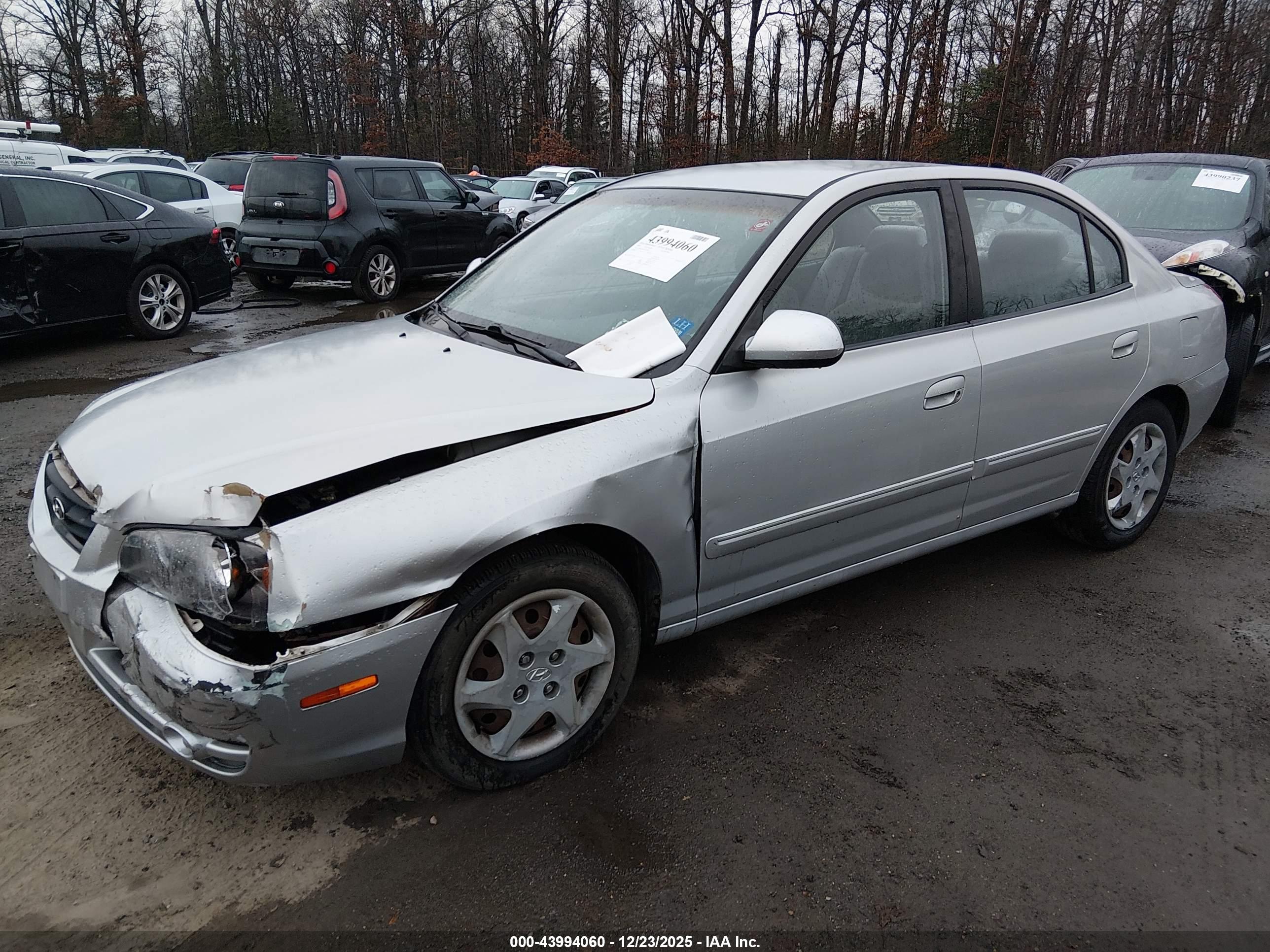 HYUNDAI ELANTRA image 2