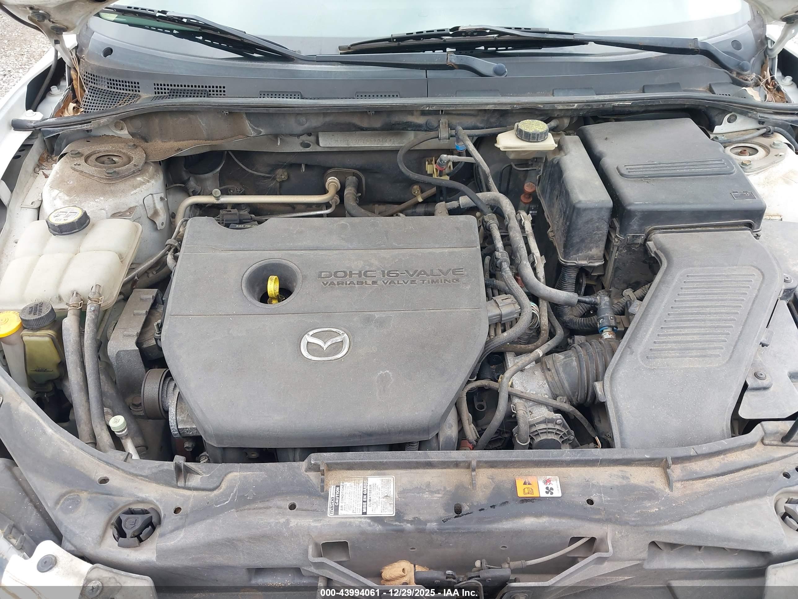MAZDA MAZDA3 image 10