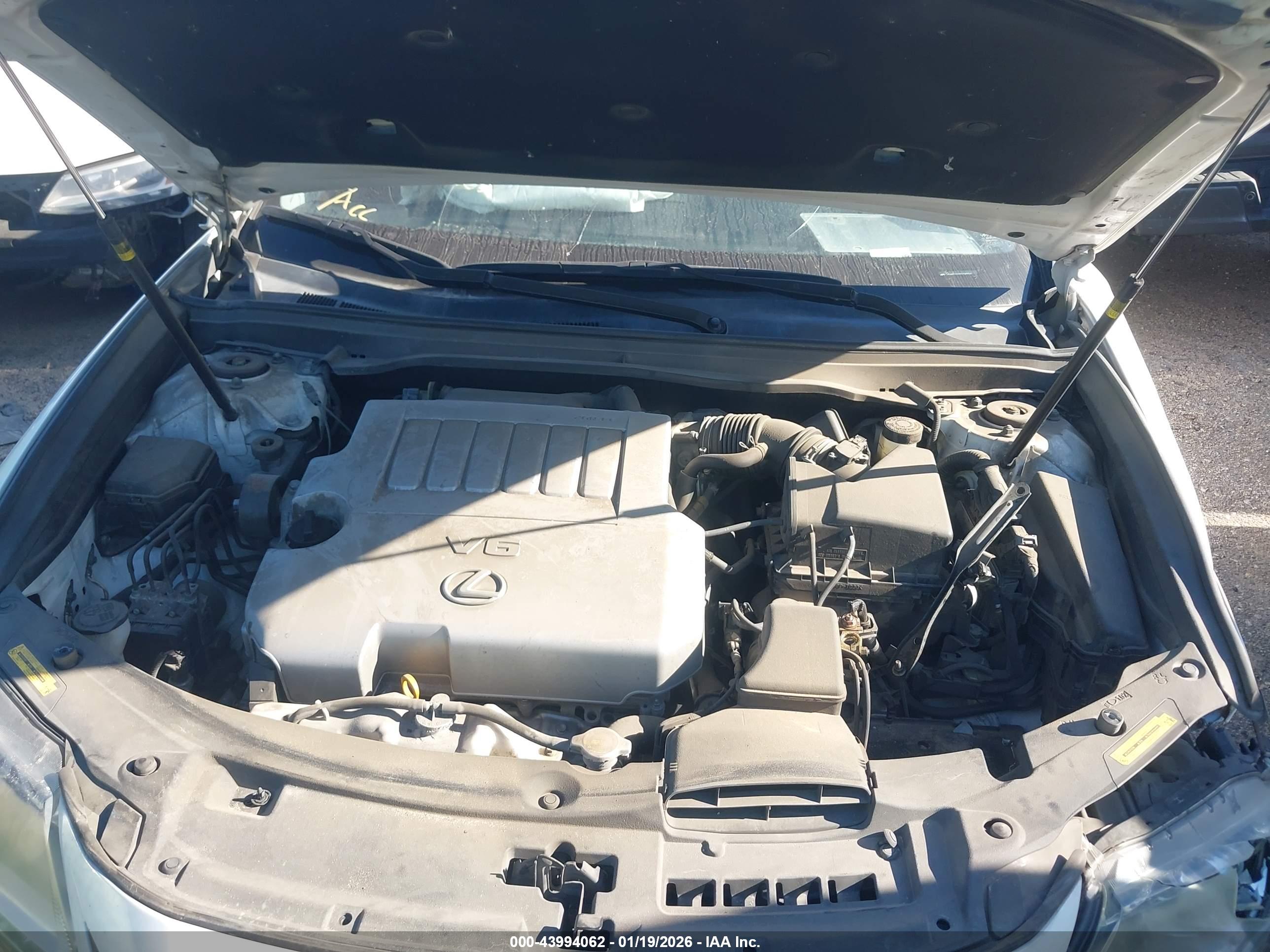 LEXUS ES image 10
