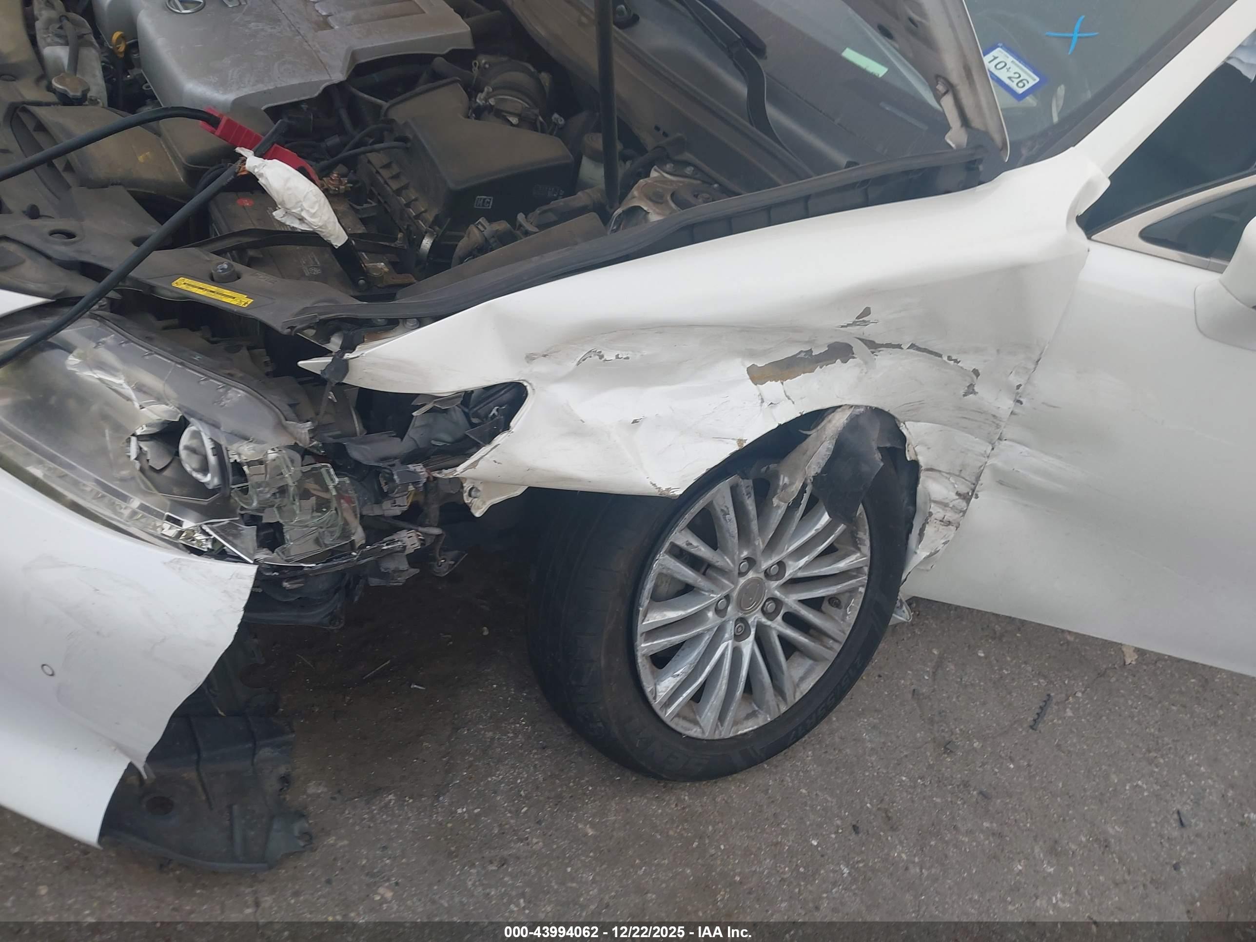 LEXUS ES image 6