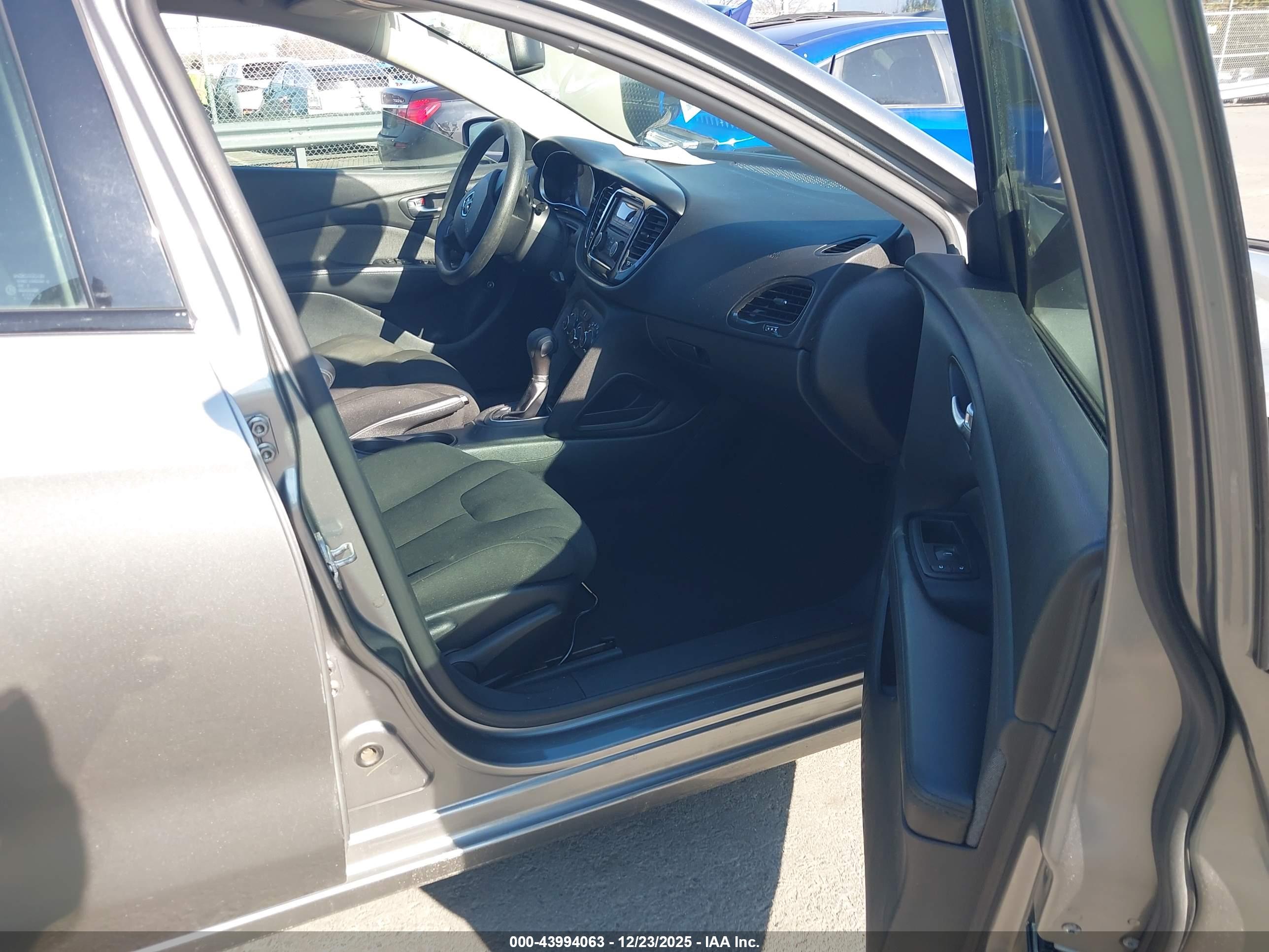 DODGE DART image 5
