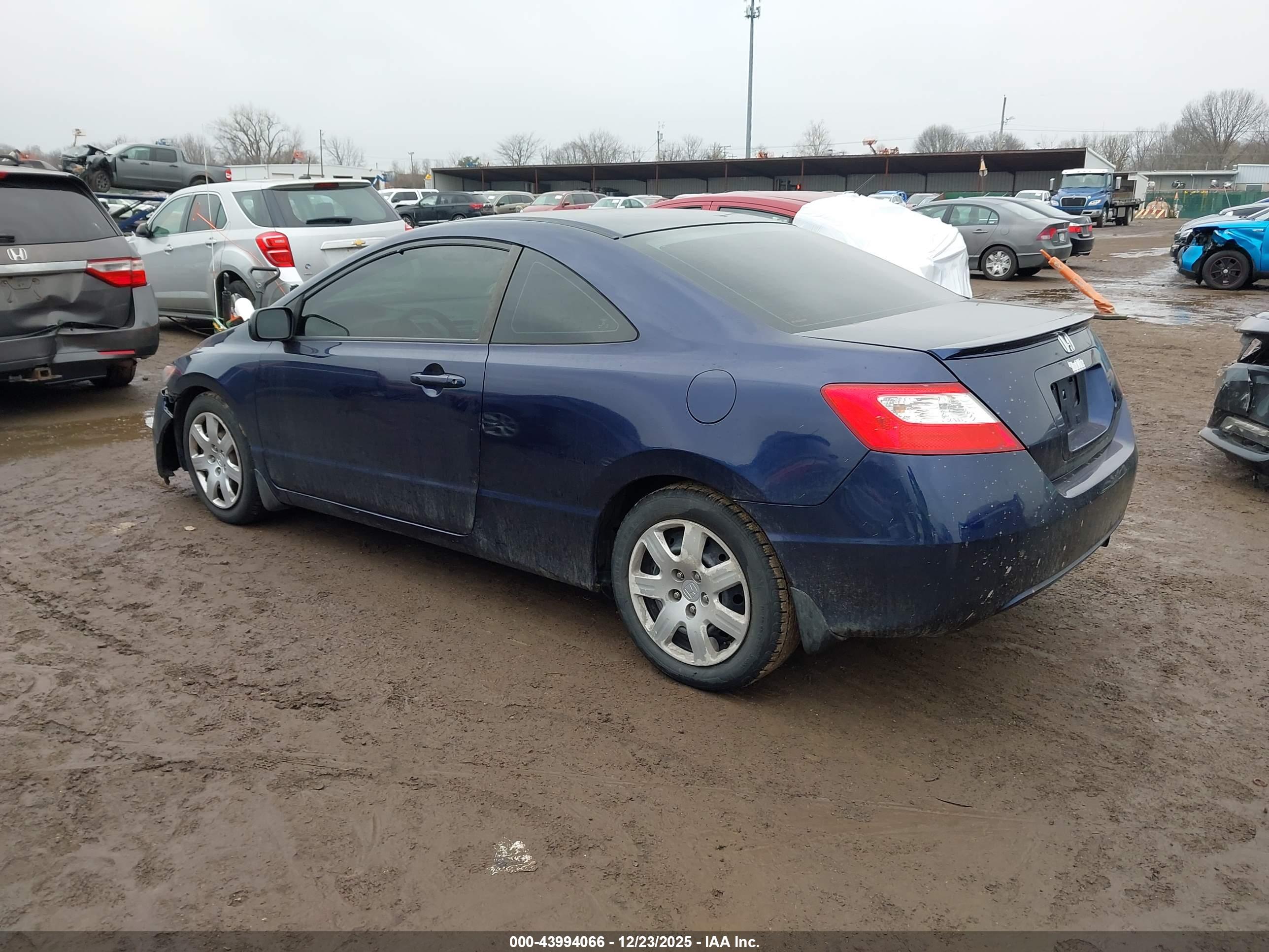 HONDA CIVIC image 3