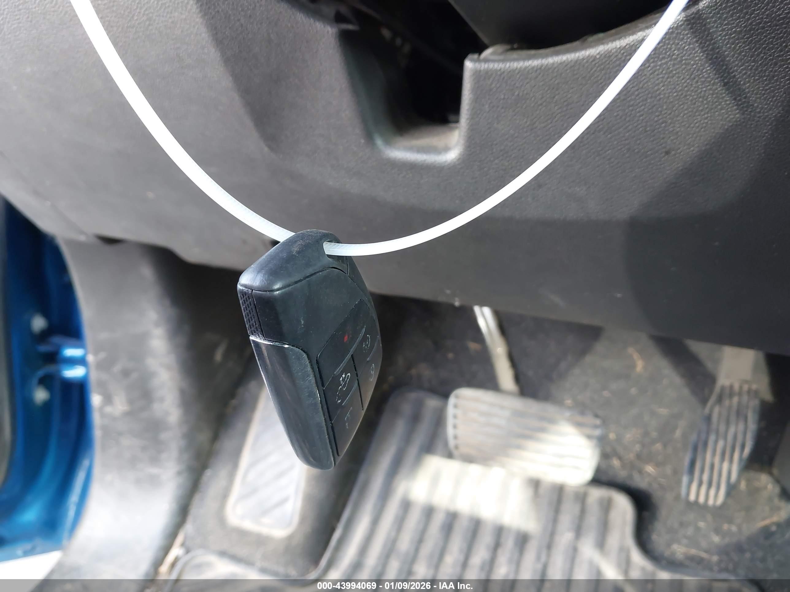 CHEVROLET SILVERADO image 11
