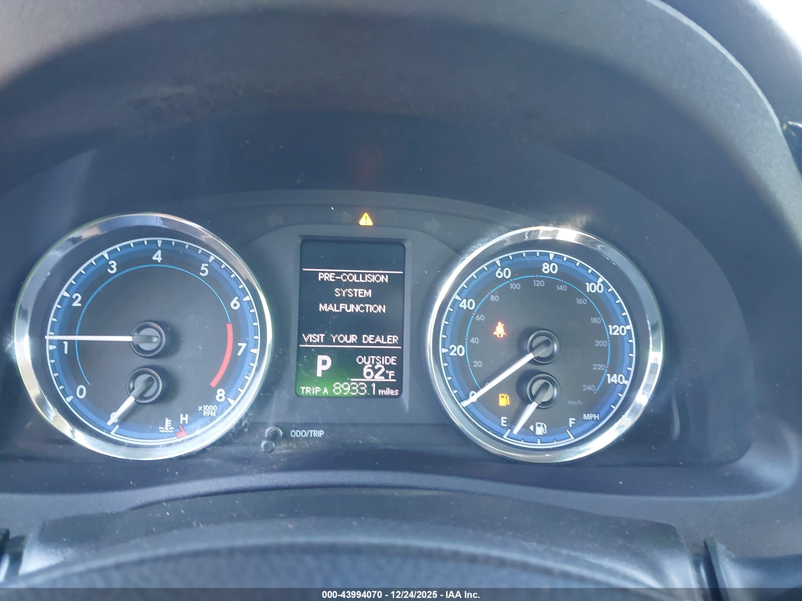 TOYOTA COROLLA image 7