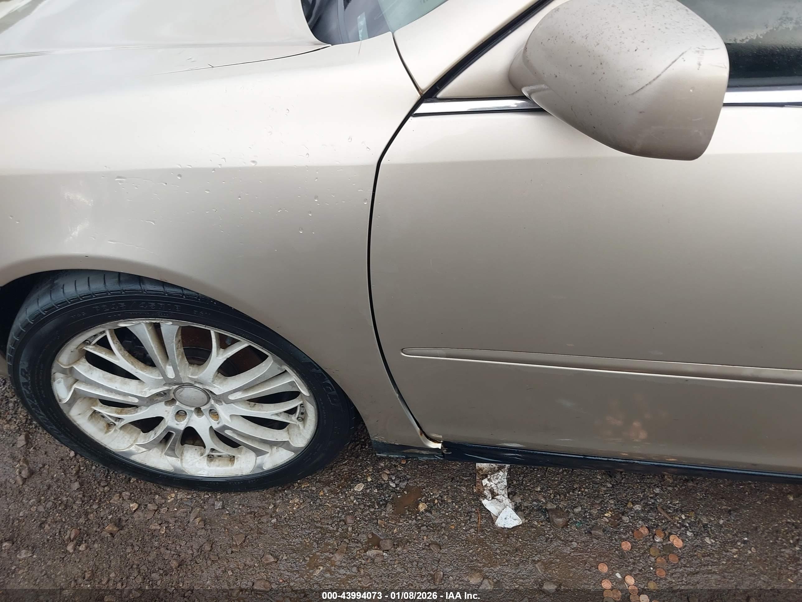 TOYOTA CAMRY image 6
