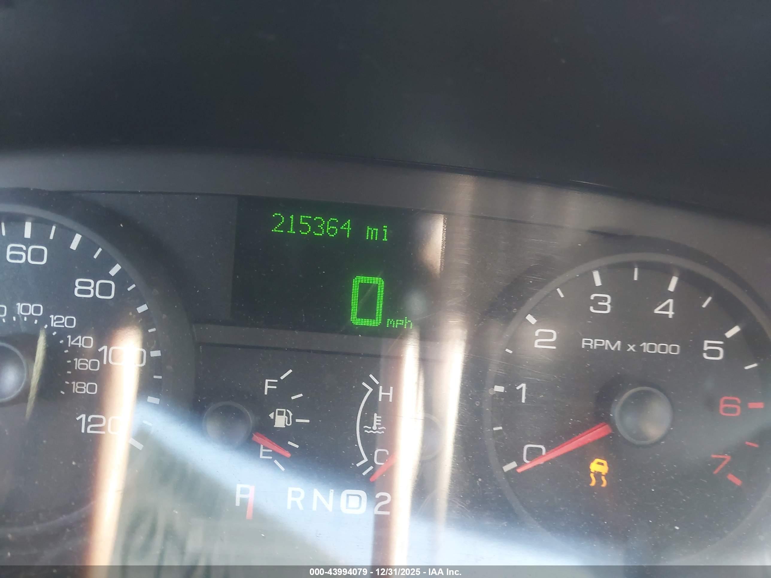 FORD CROWN image 7