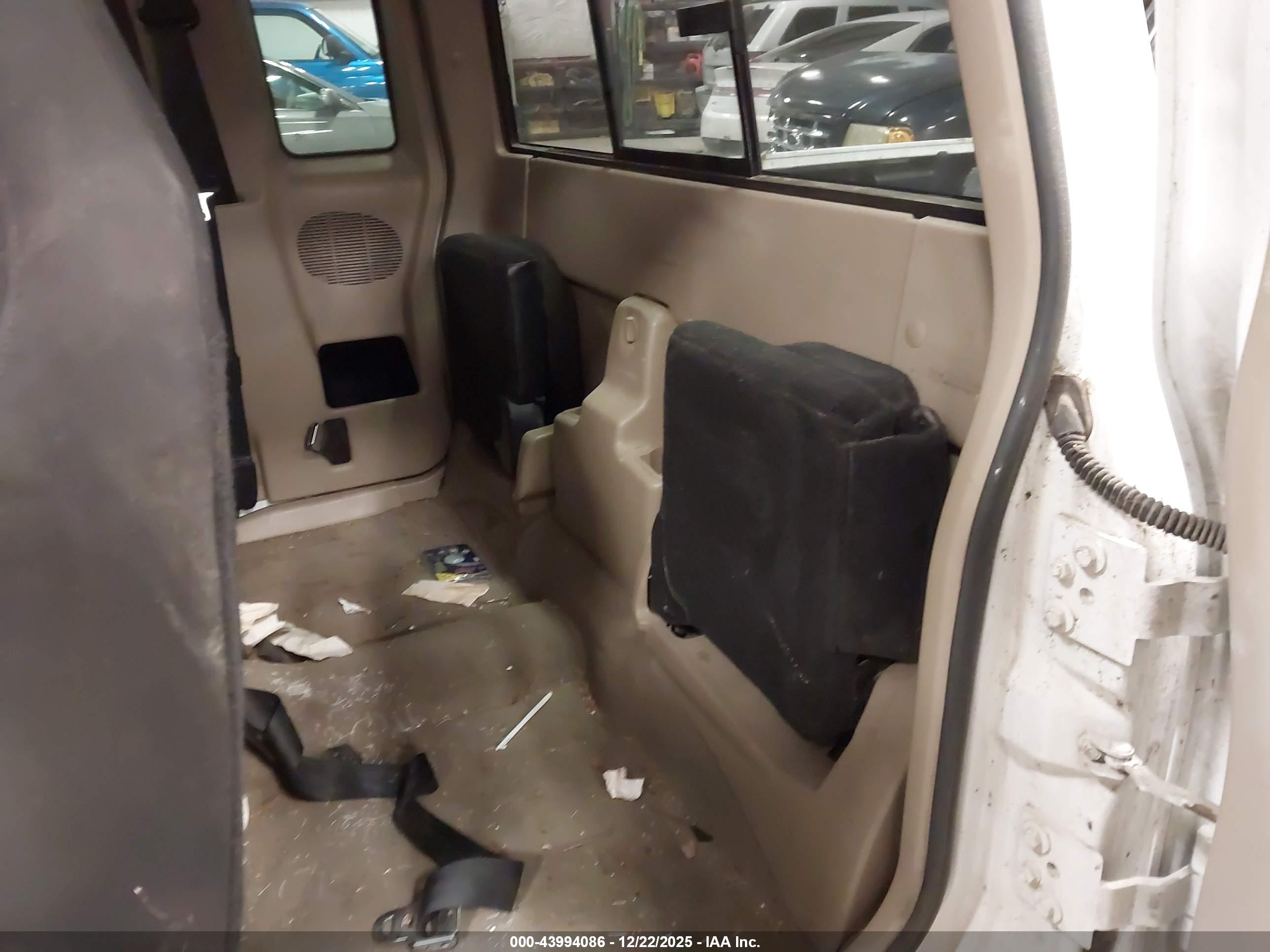FORD RANGER image 8