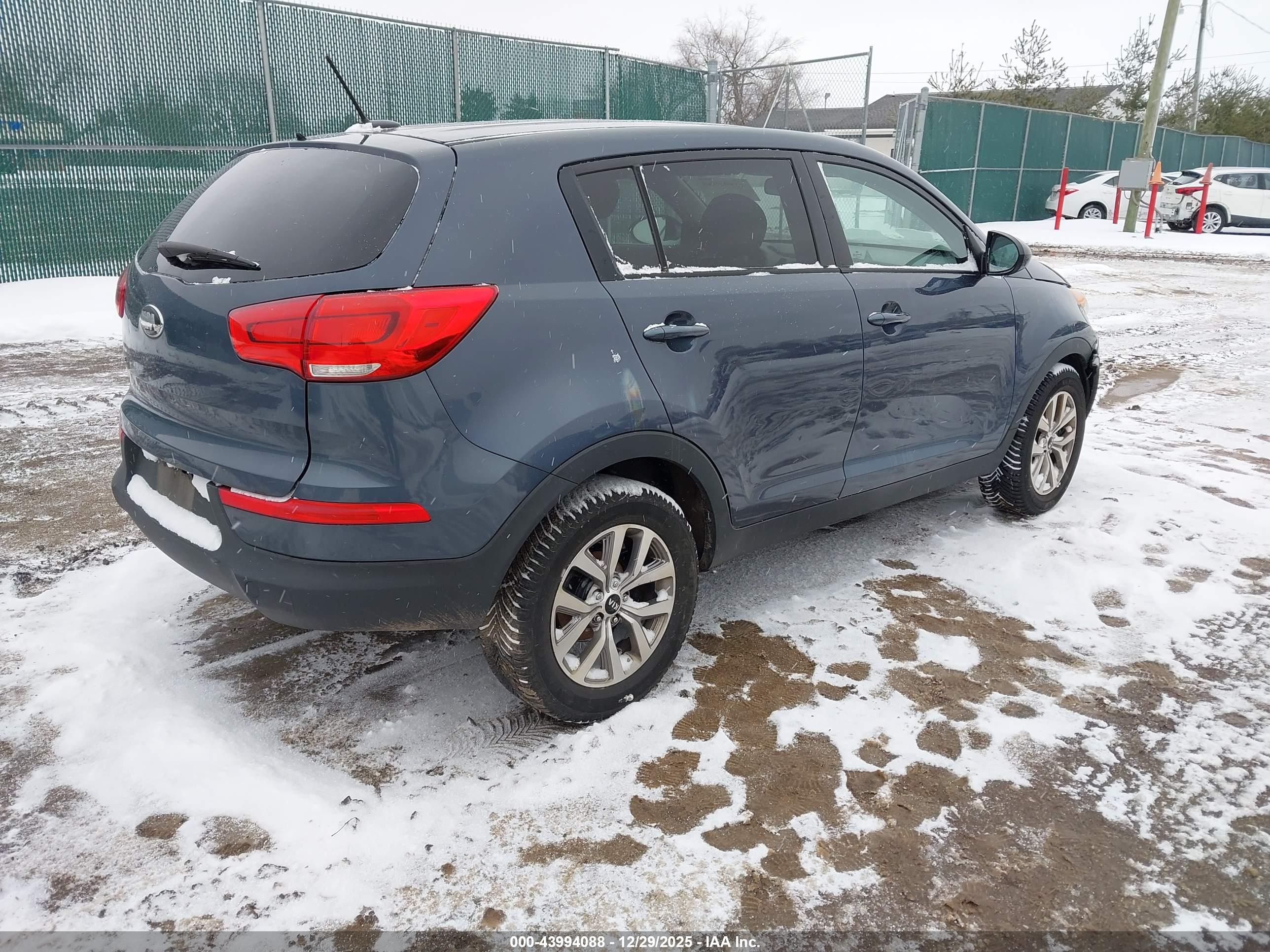 KIA SPORTAGE image 4