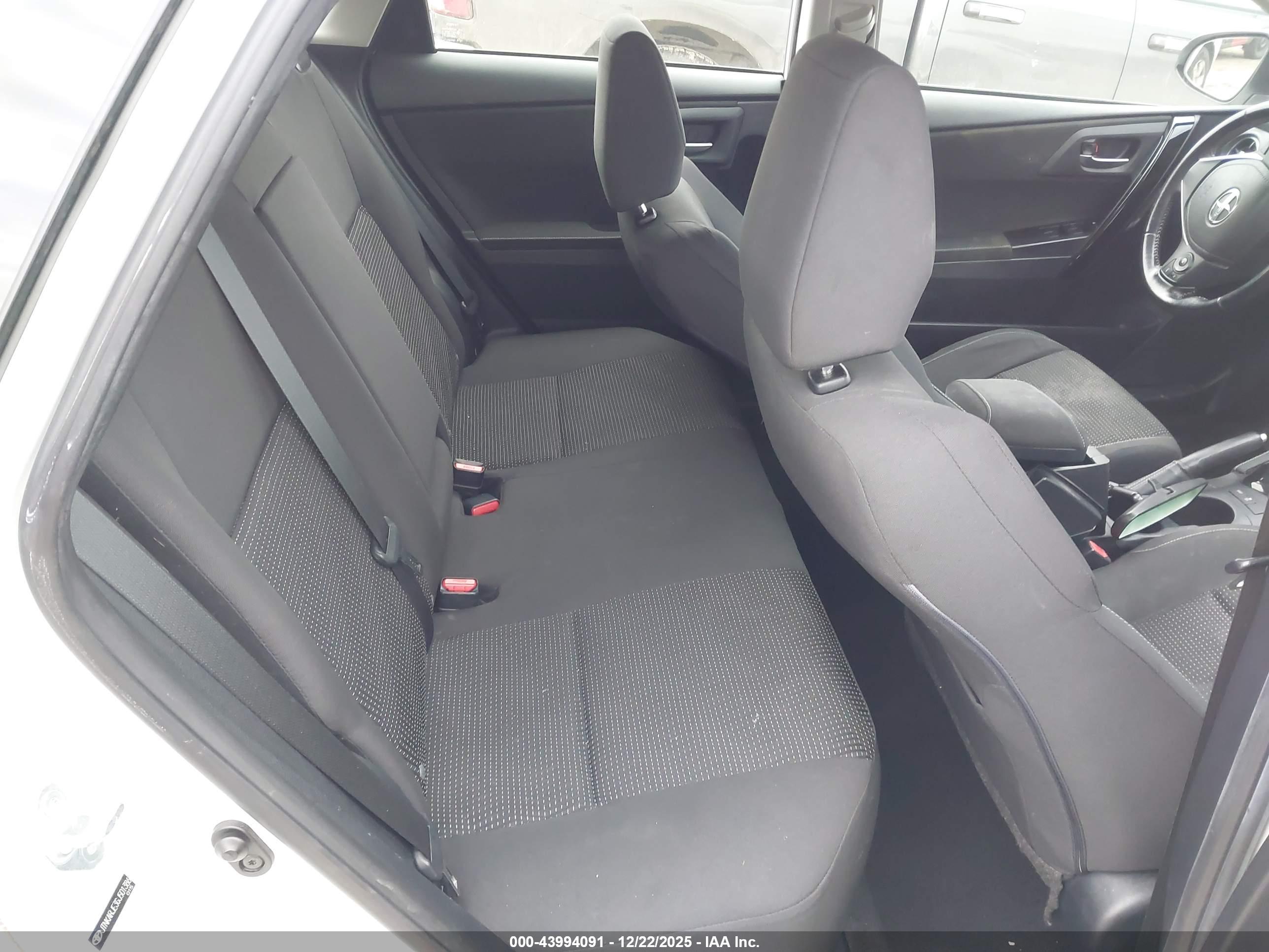 SCION IM image 8