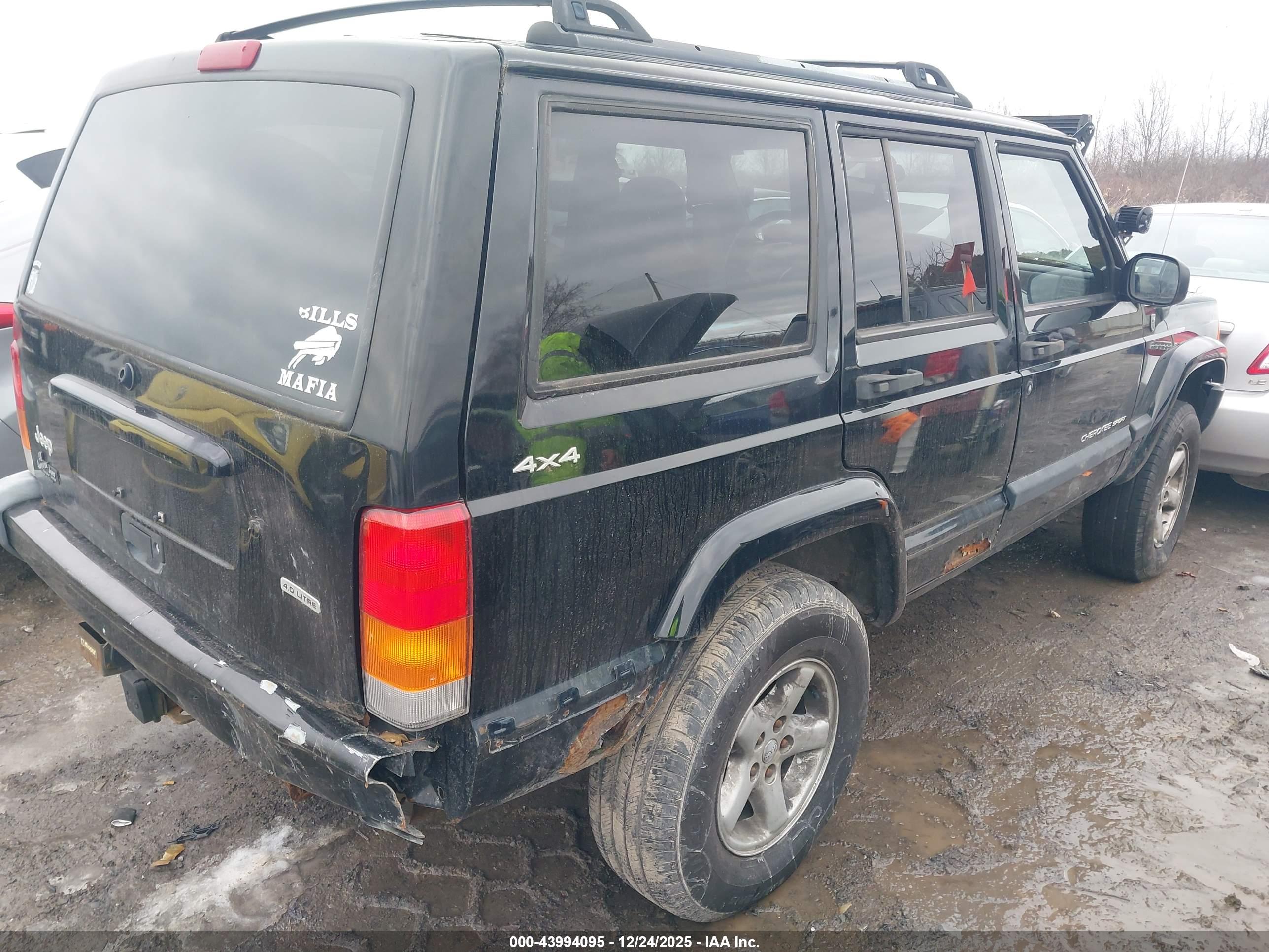 JEEP CHEROKEE image 4