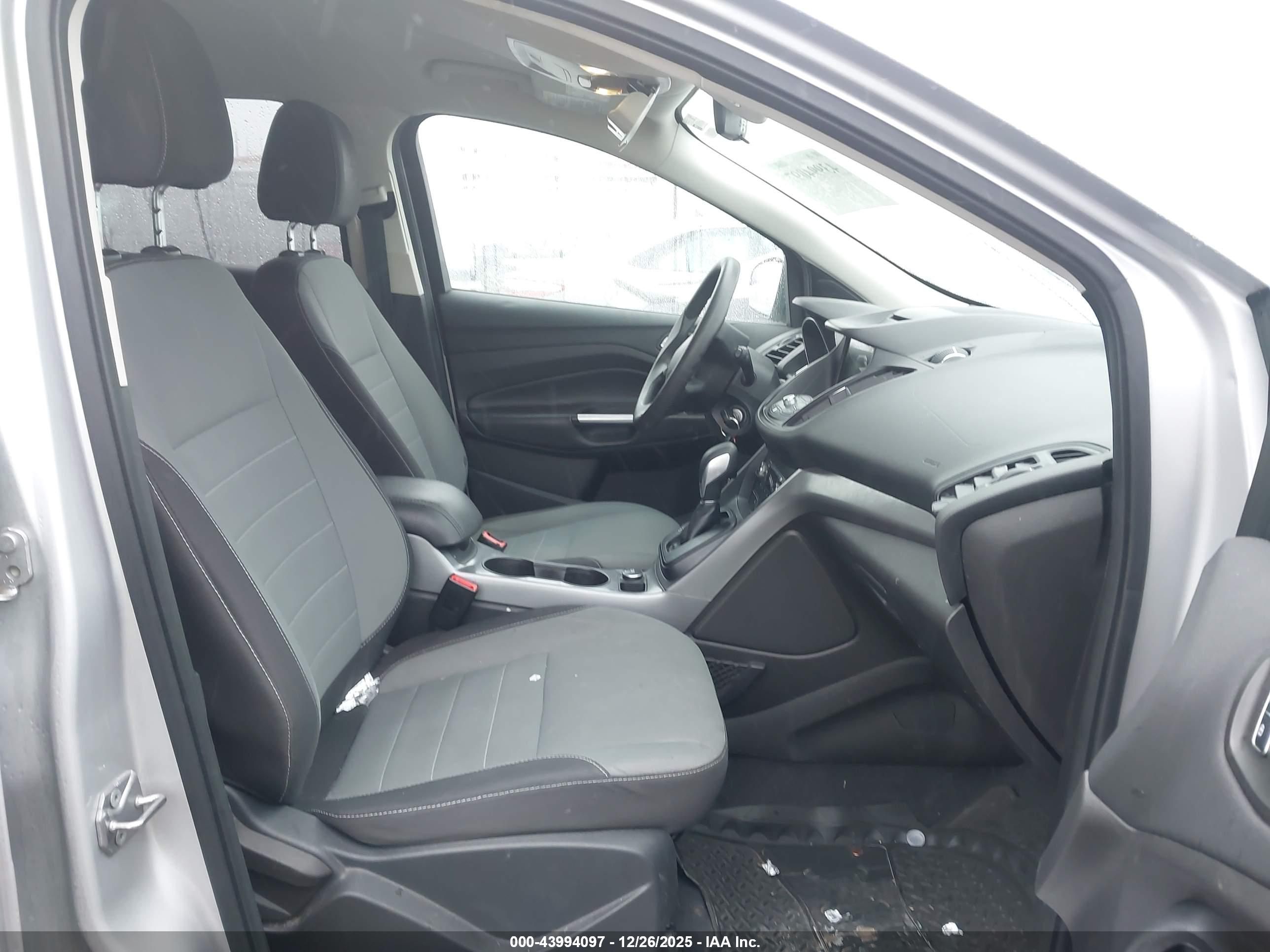 FORD ESCAPE image 5