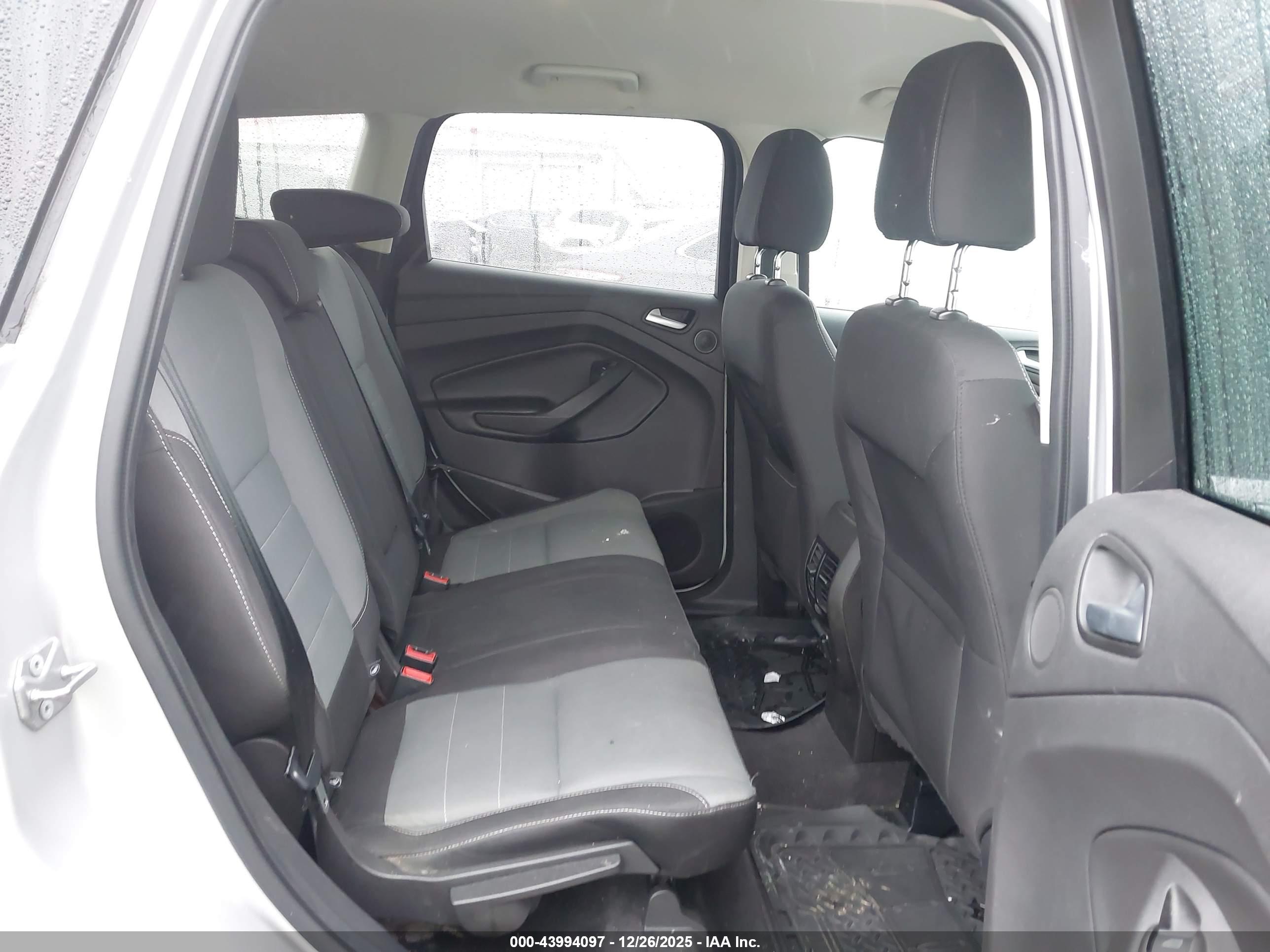 FORD ESCAPE image 8