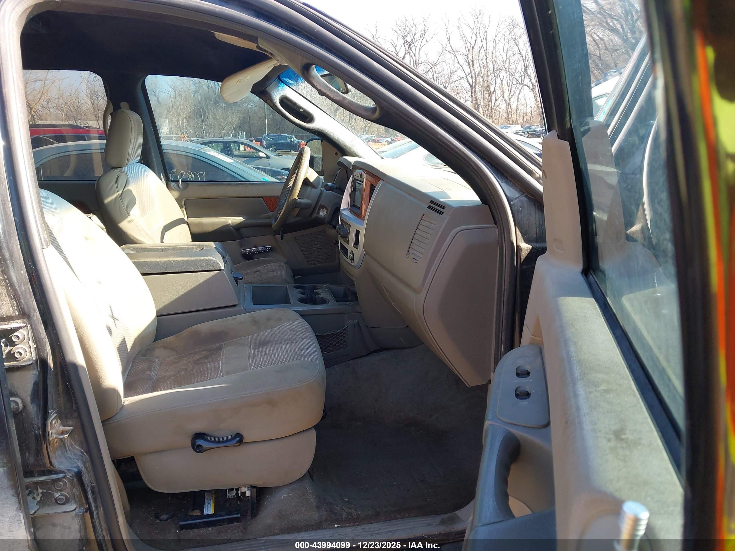 DODGE RAM image 5