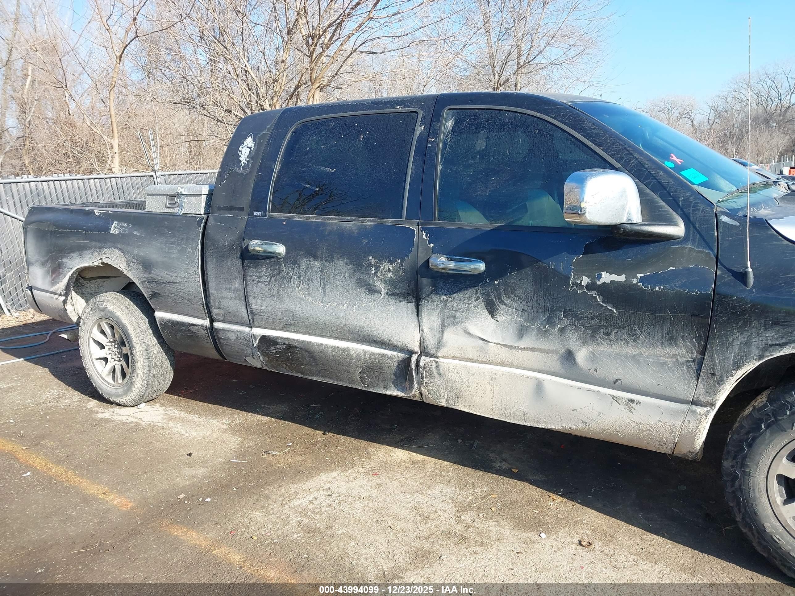 DODGE RAM image 6