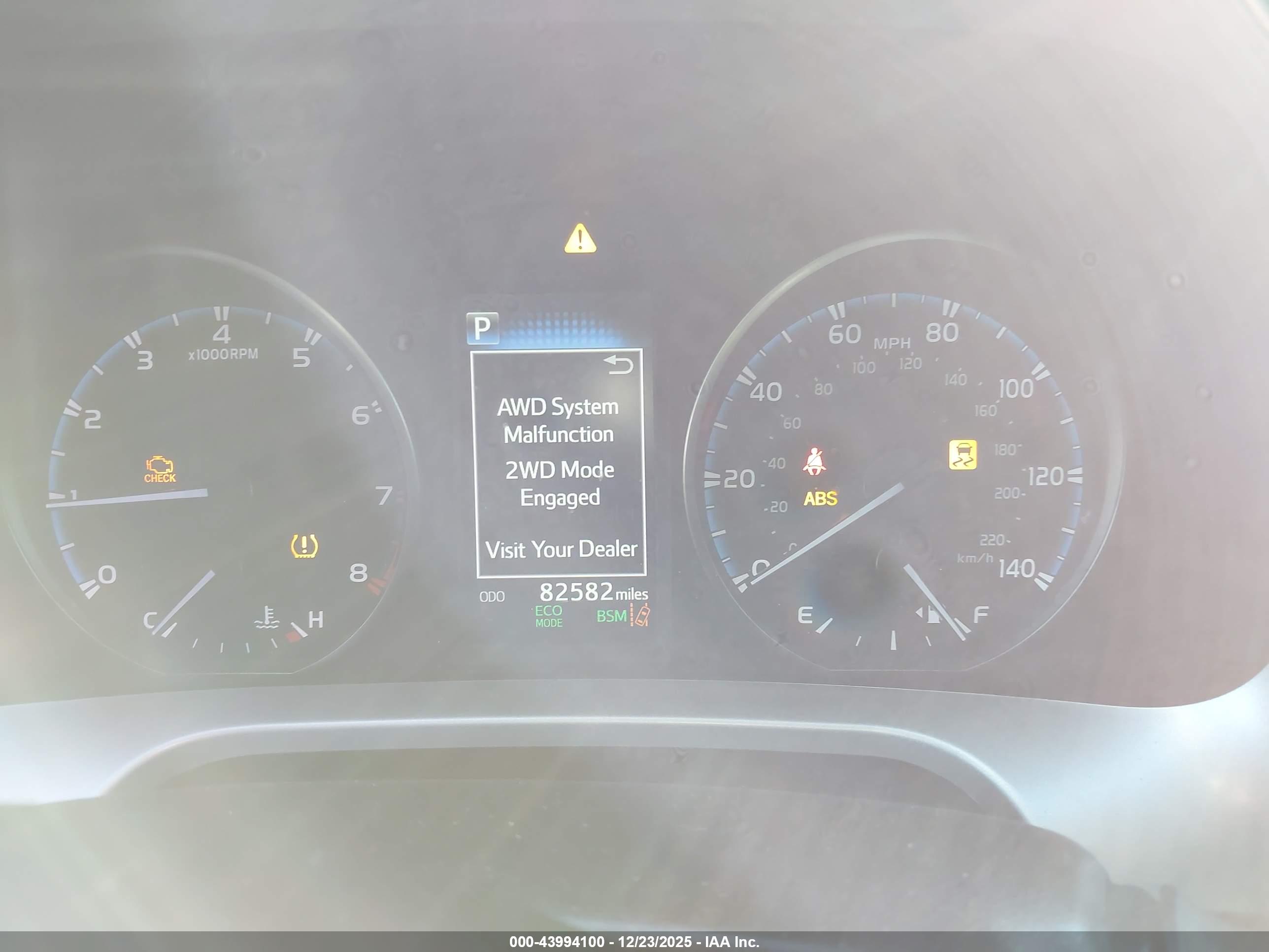 TOYOTA RAV4 image 7