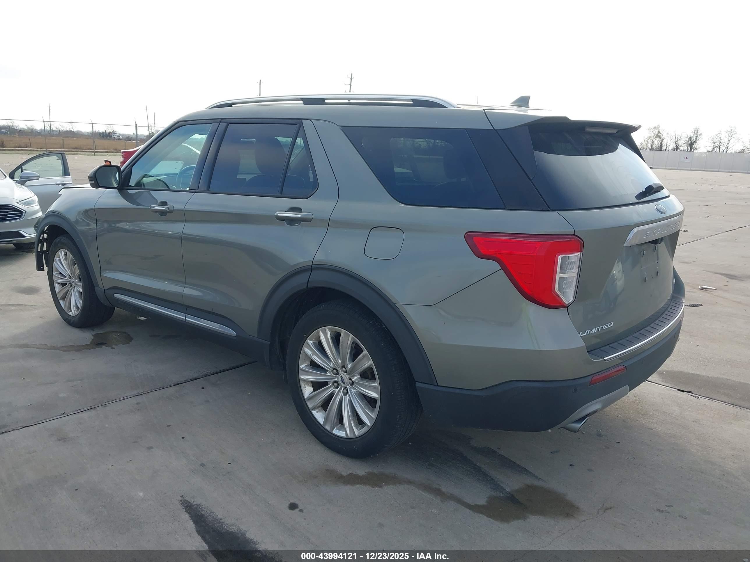 FORD EXPLORER image 3