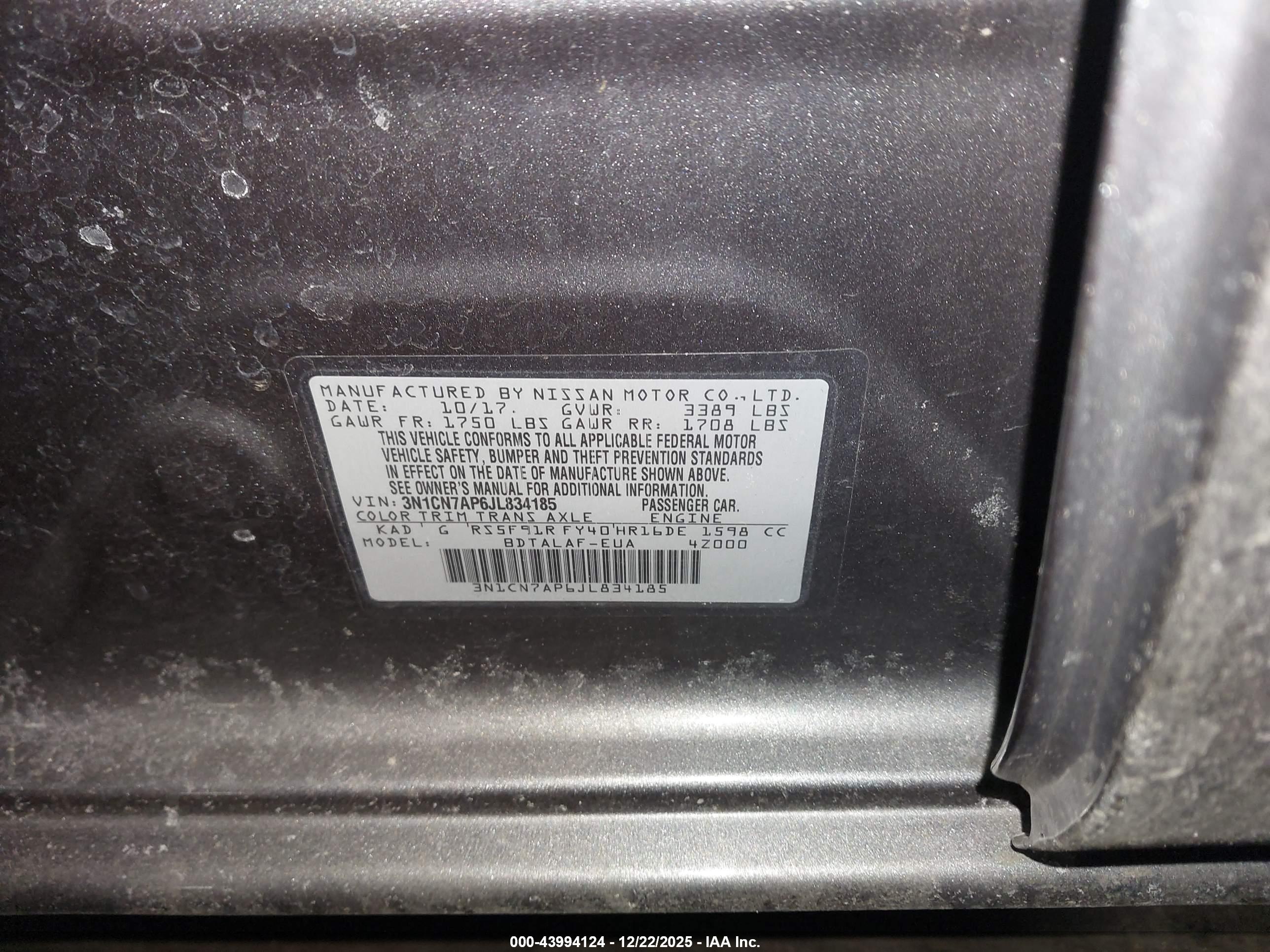 NISSAN VERSA image 9