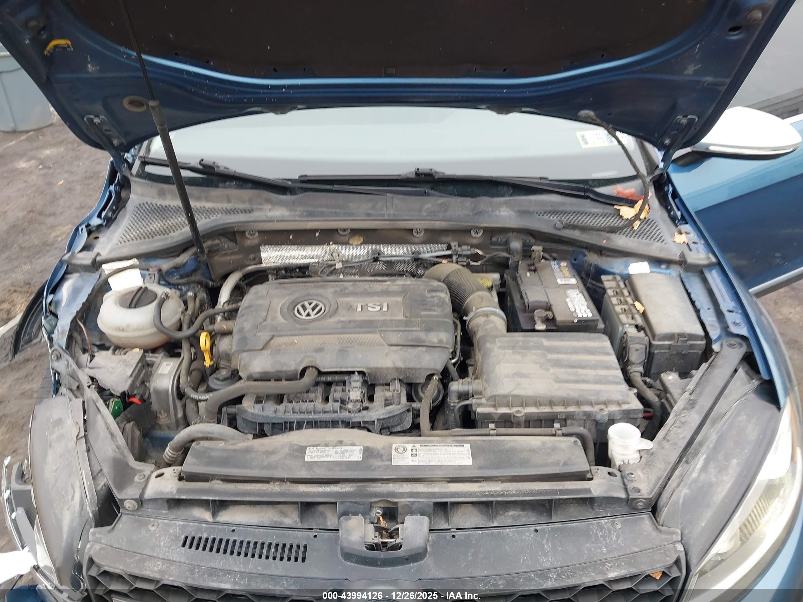 VOLKSWAGEN GOLF image 10