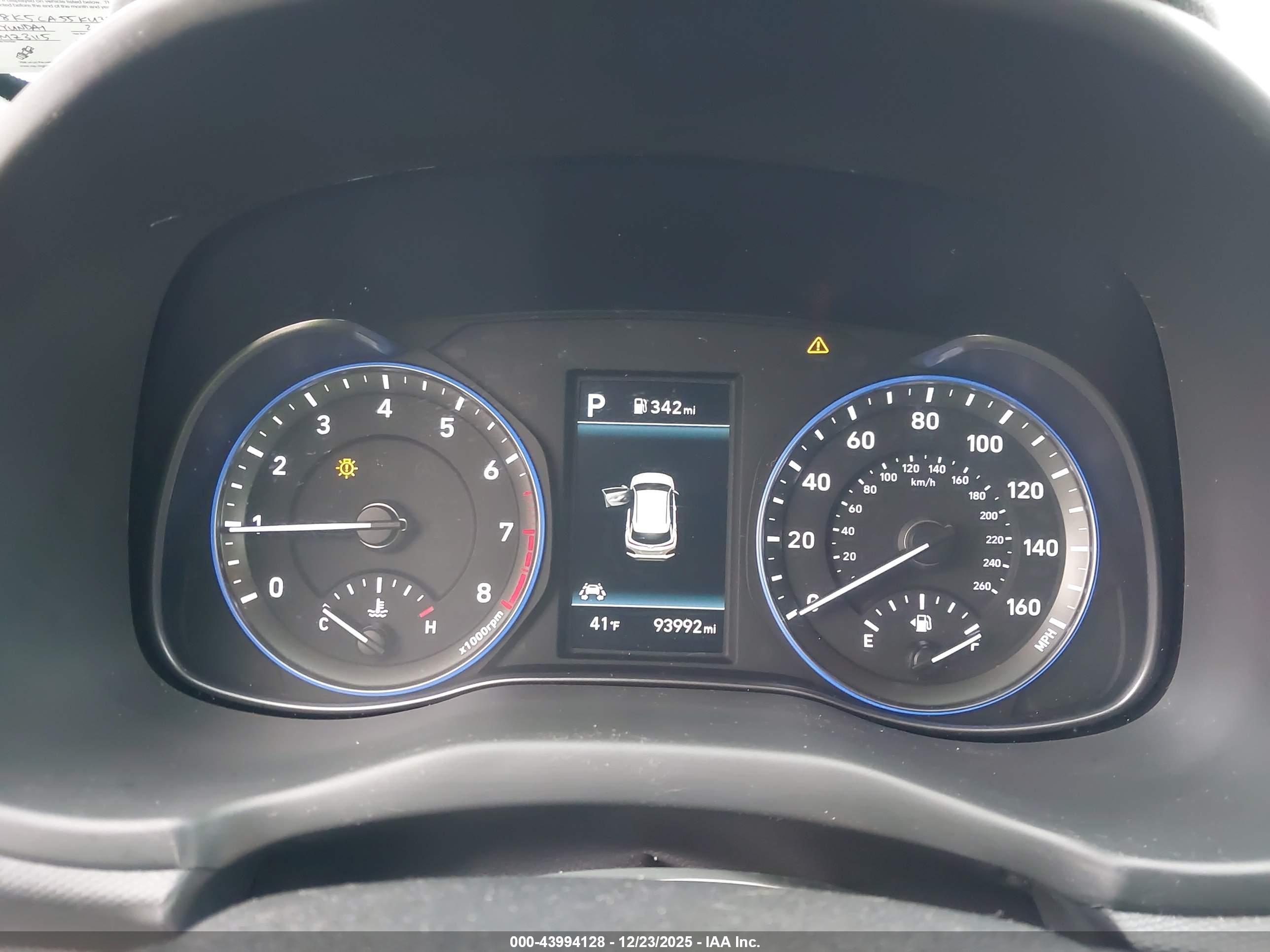HYUNDAI KONA image 7