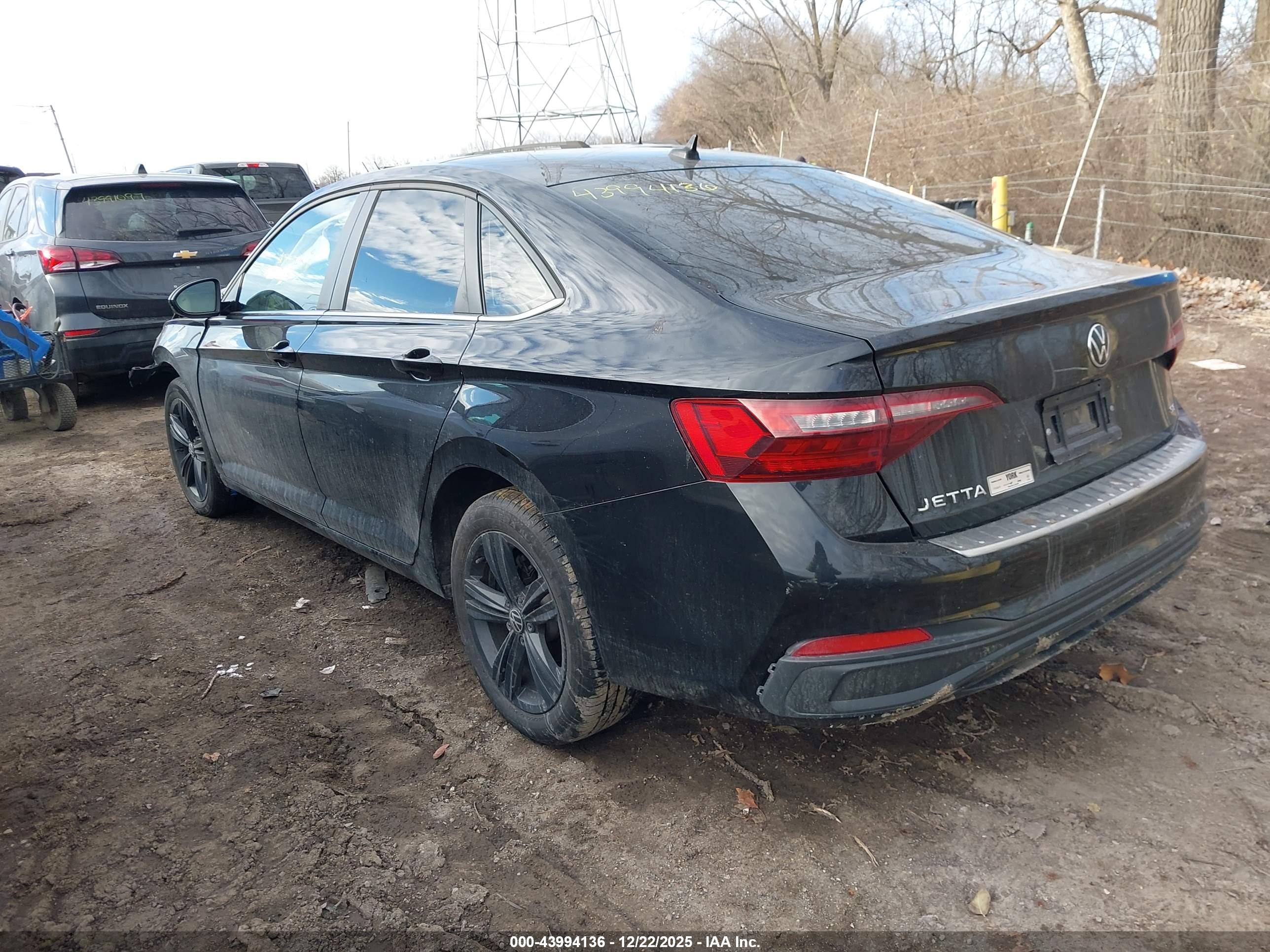 VOLKSWAGEN JETTA image 3